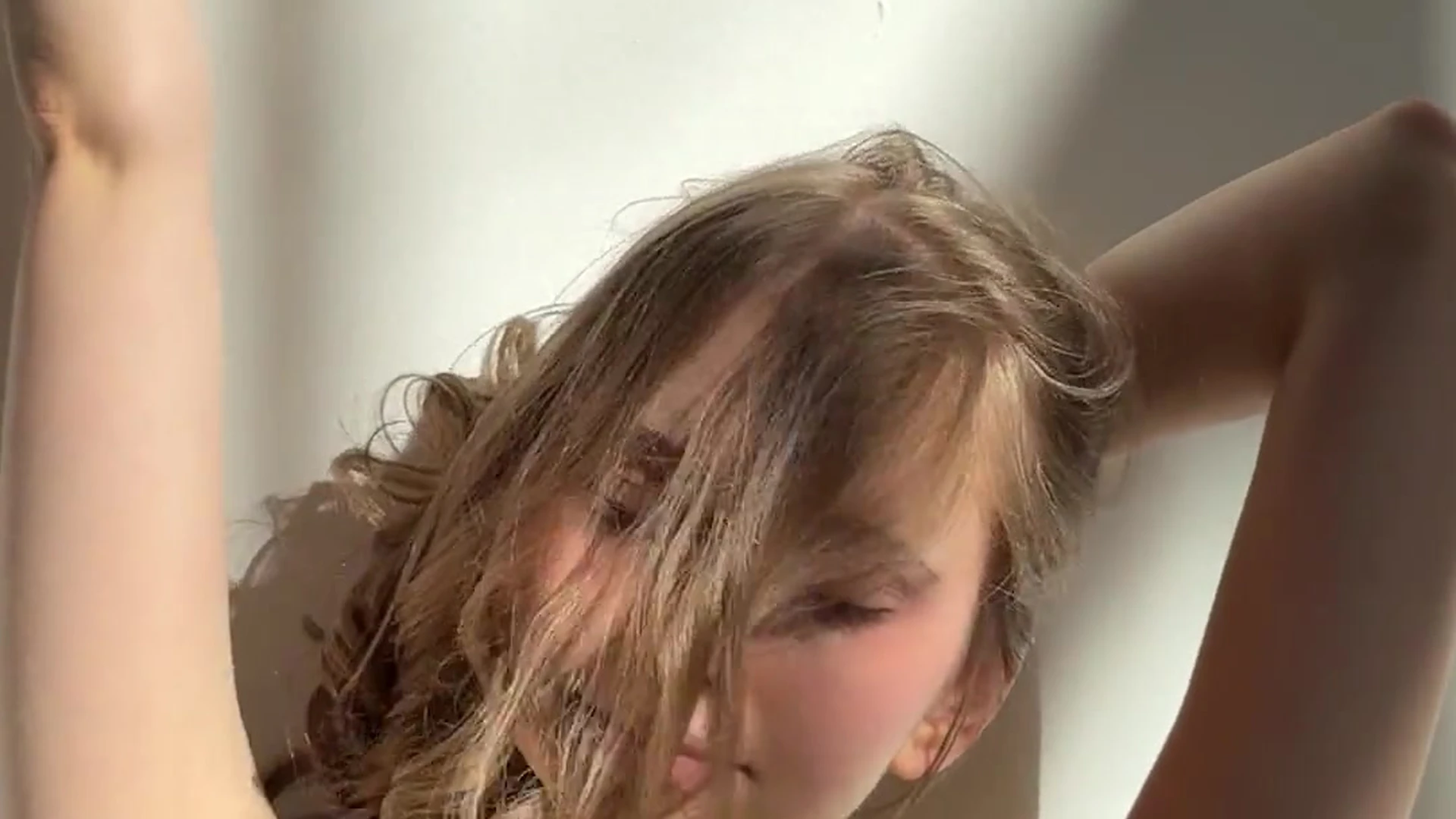 petite Baby Riley leaked nudex