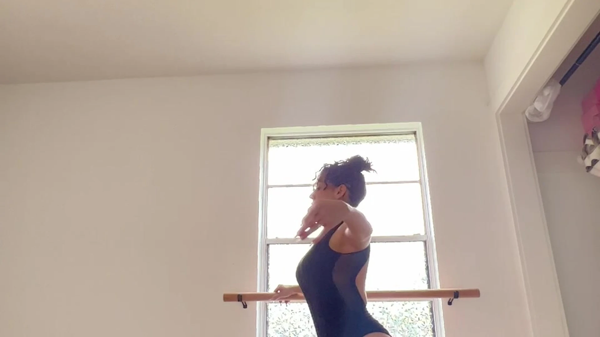 natural boobs Mama Fiona porn pic