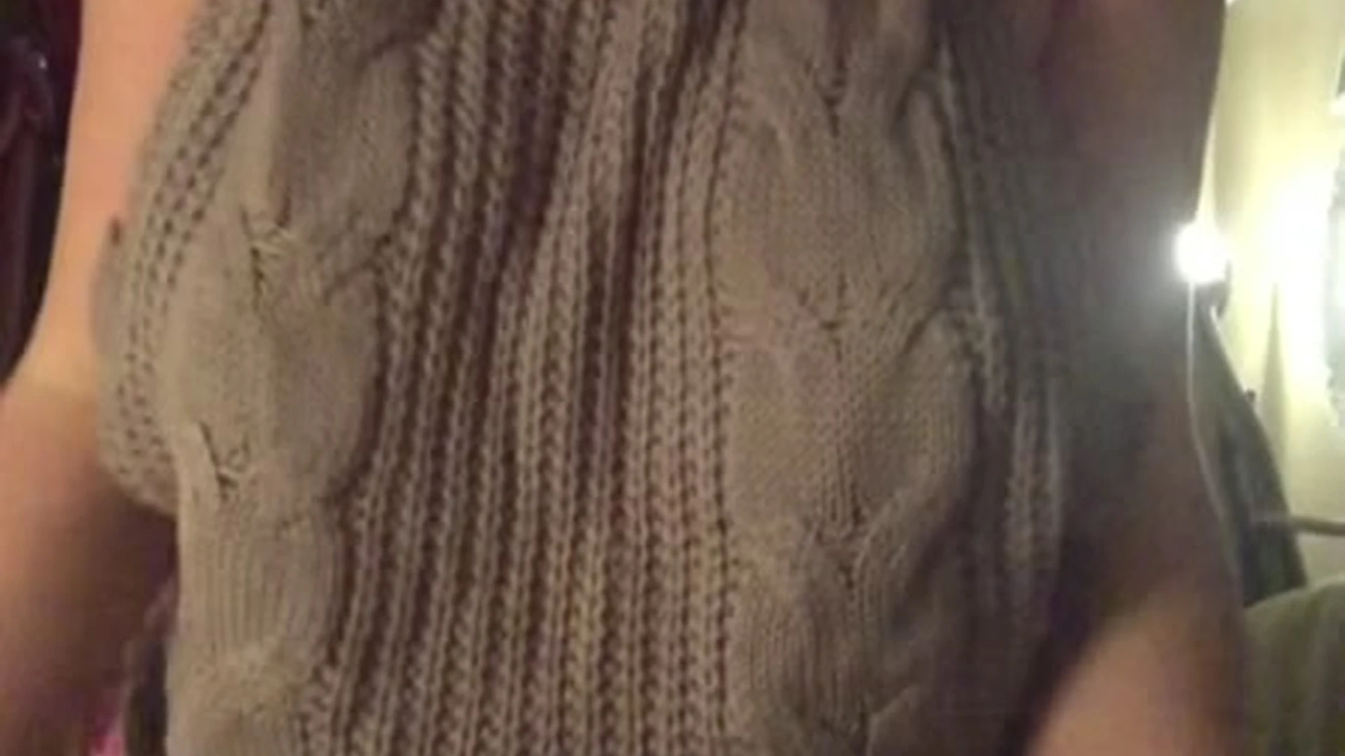 Exposed pretty fat CottontailVA leaks