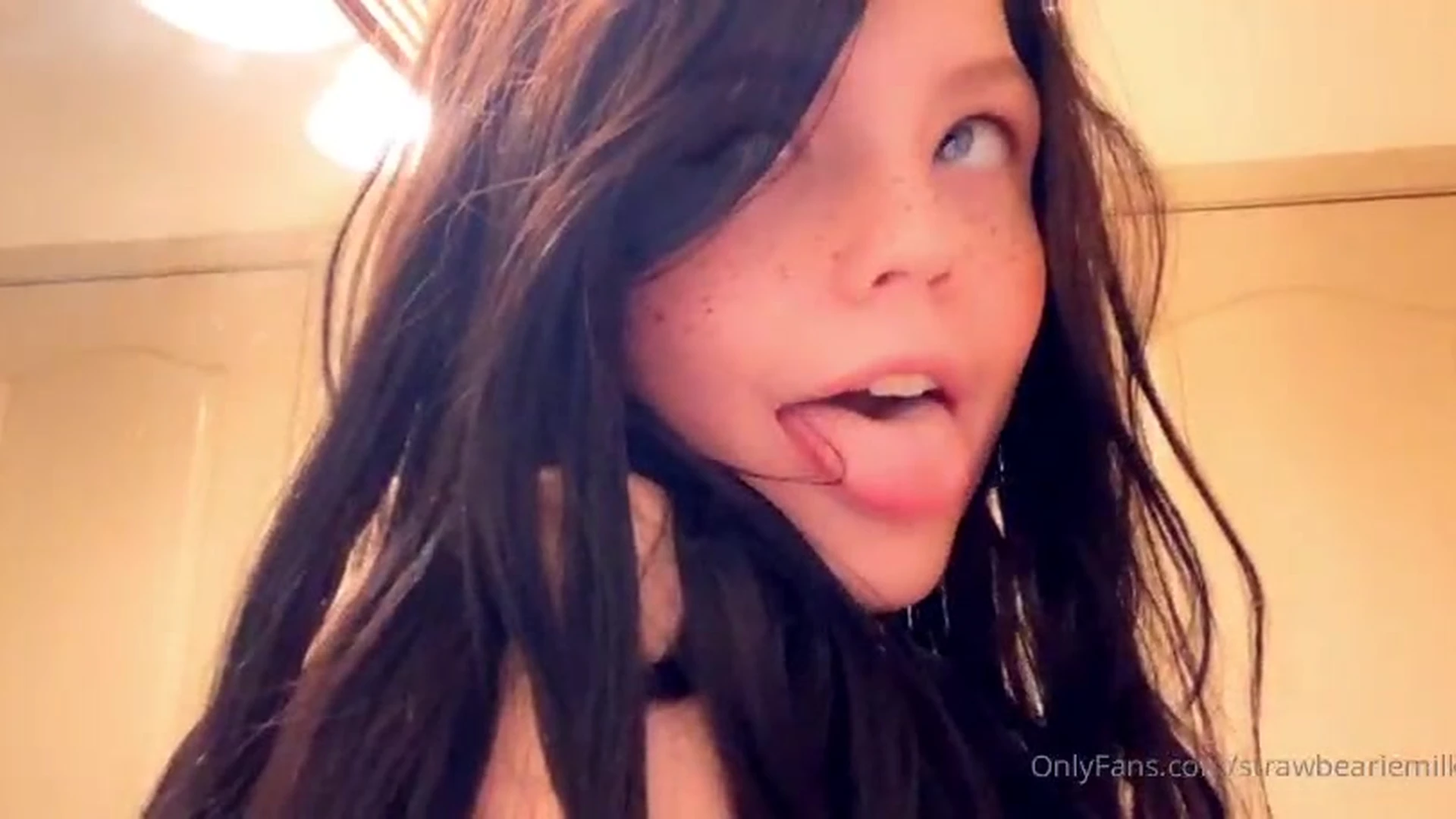 asian Strawbeariemilkk onlyfans leaked Epic