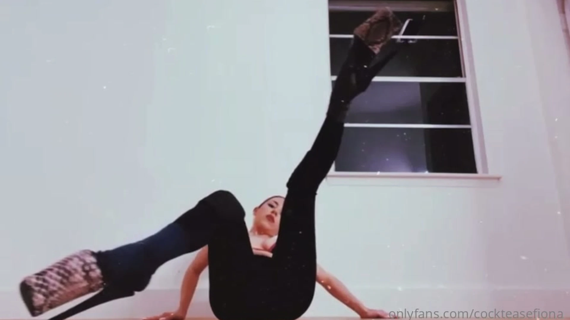 petite Mama Fiona tits Full Clip