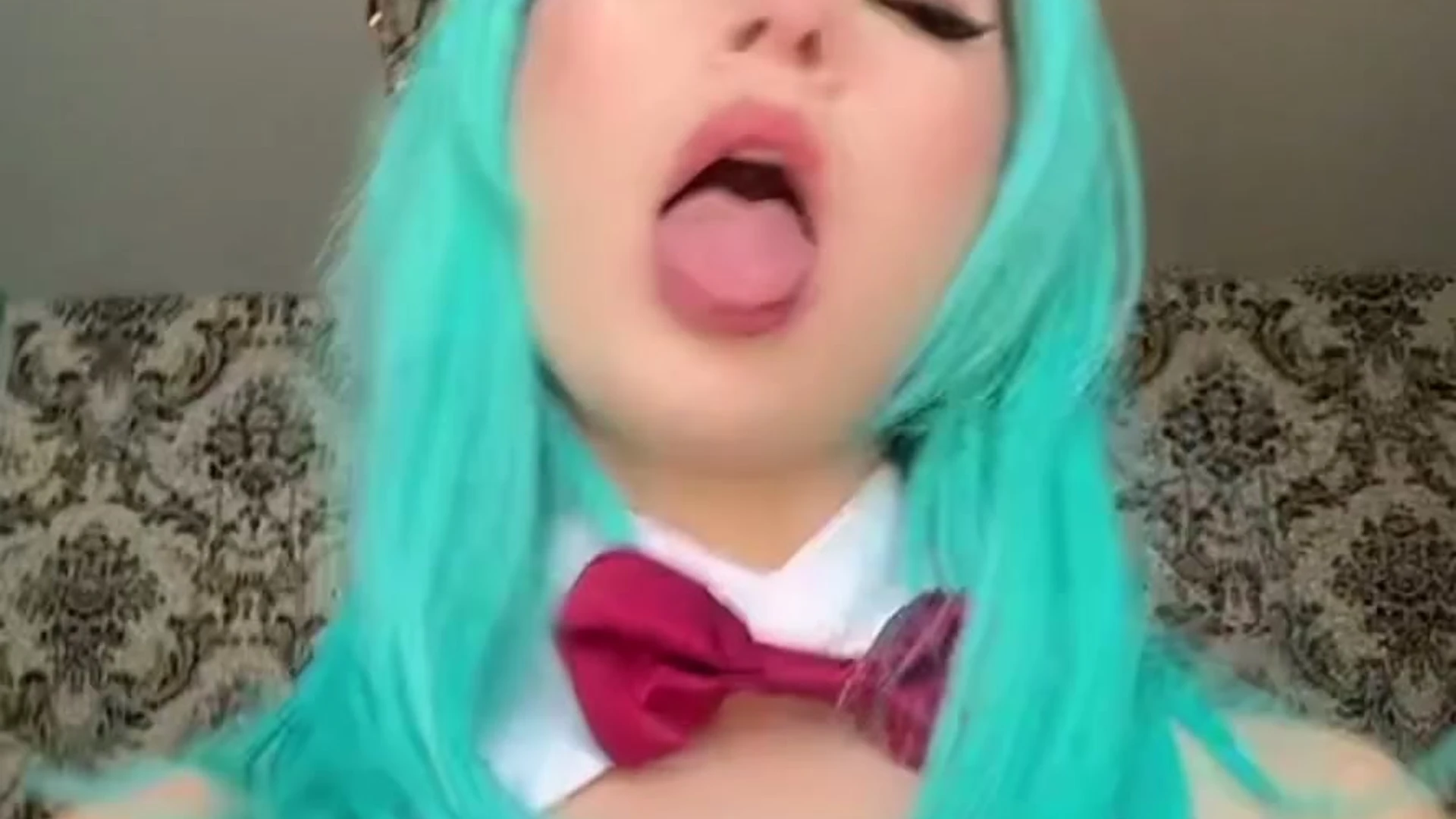 cute sucking caucasian Dessyyc Nudes