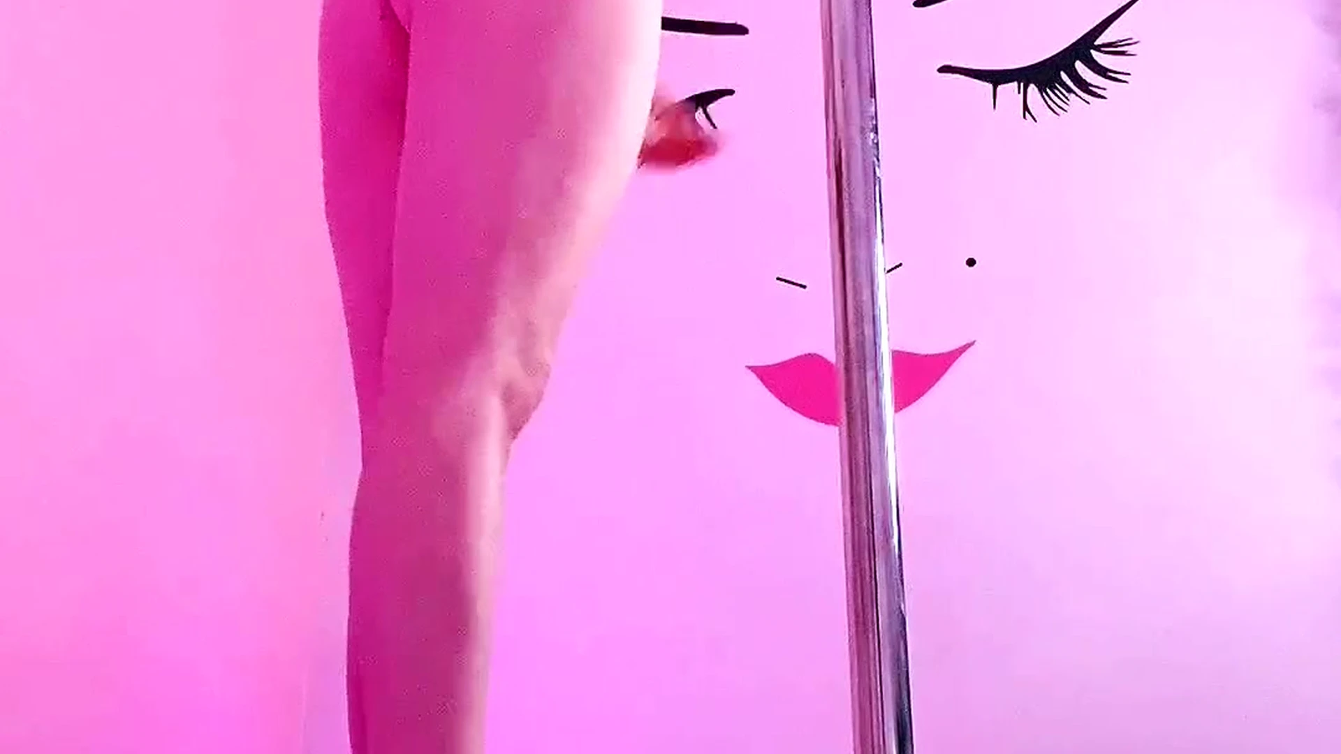 natural boobs Mama Fiona nude pic Full Movie