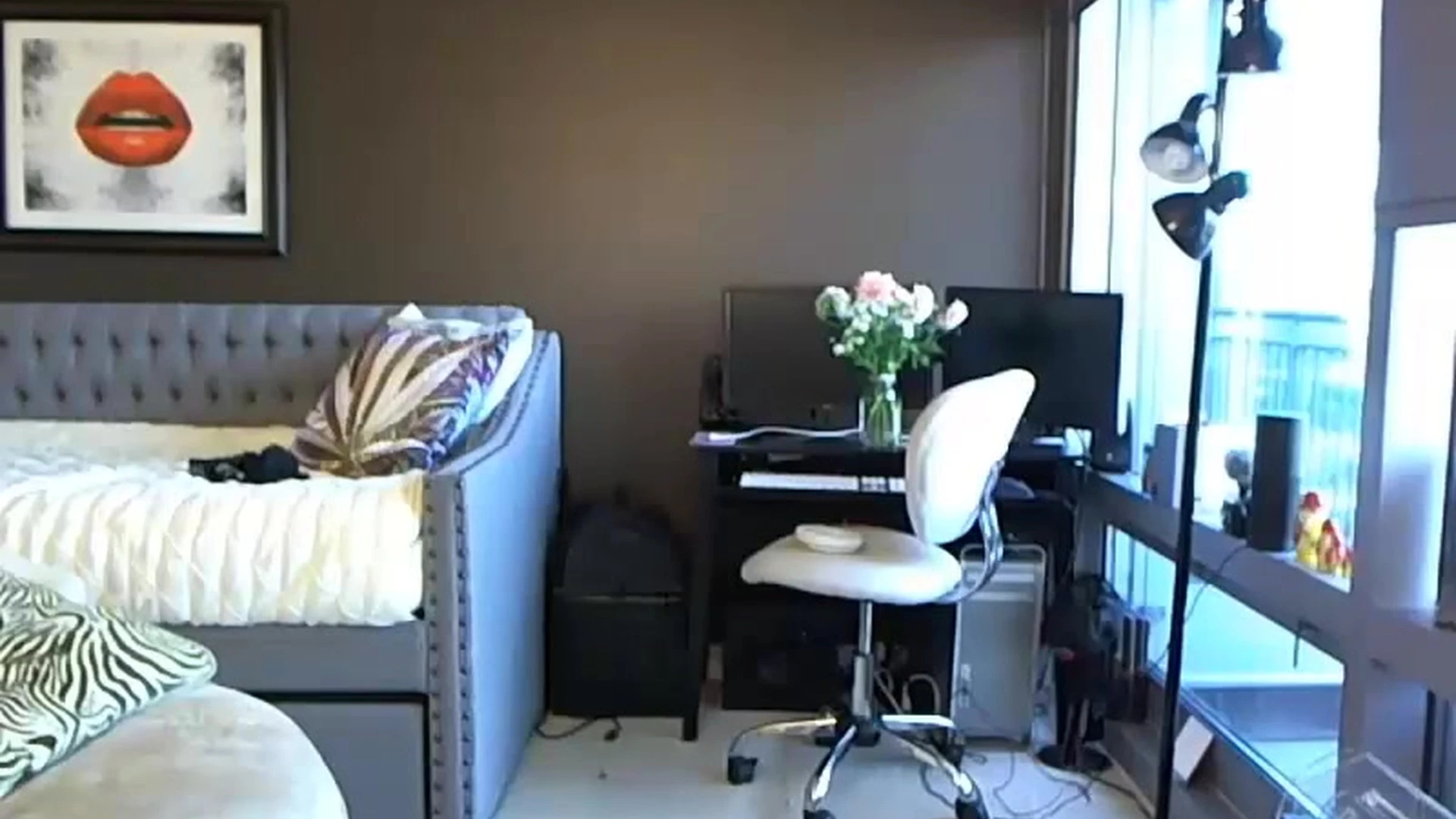 Epic slim Aspen Rae tits pic