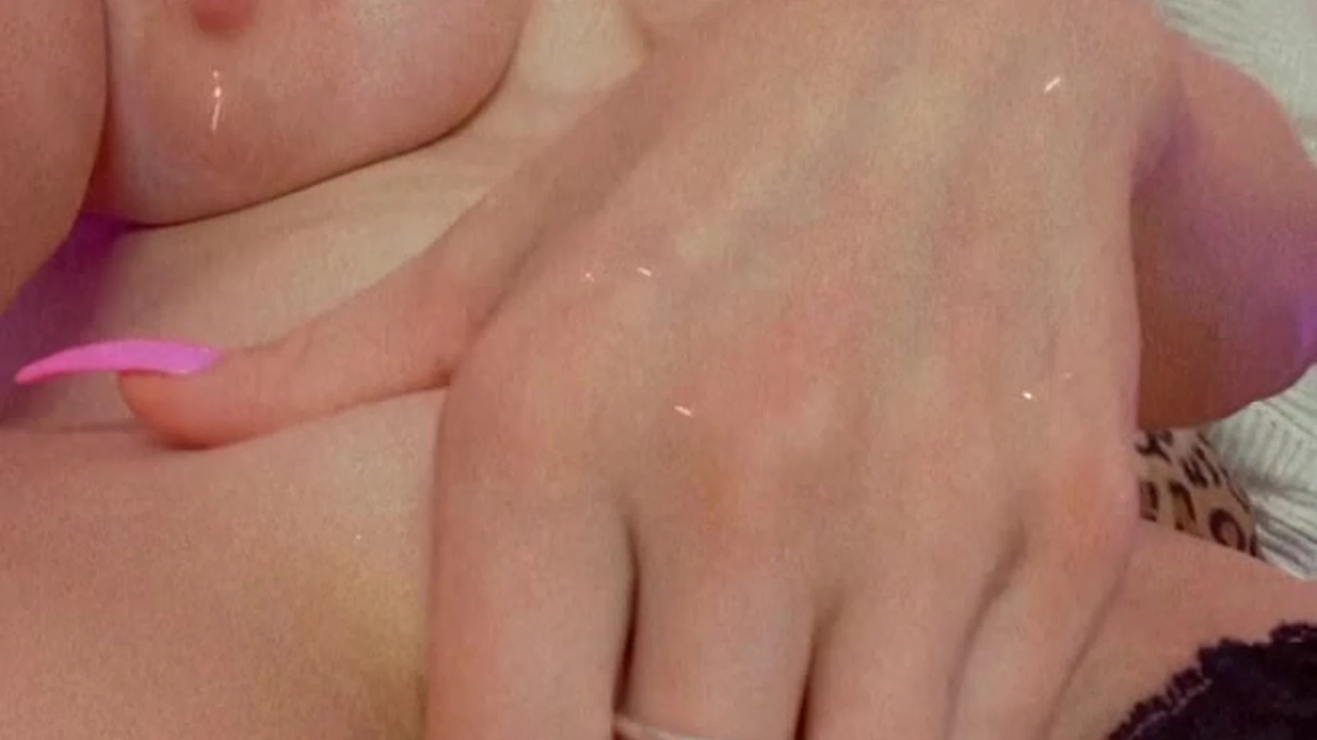 Empowered Sweating petite Mama Fiona fap