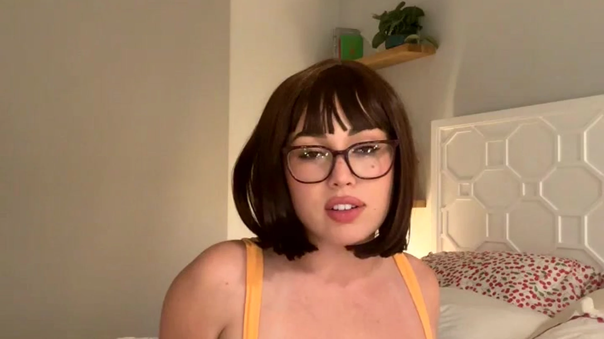 Epic OF GIRL big natural tits playgirlcris real name full vid