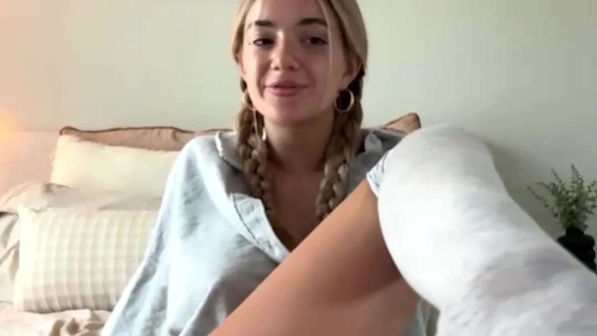 slut natural boobies Autumren sex Exclusive vid full Epic