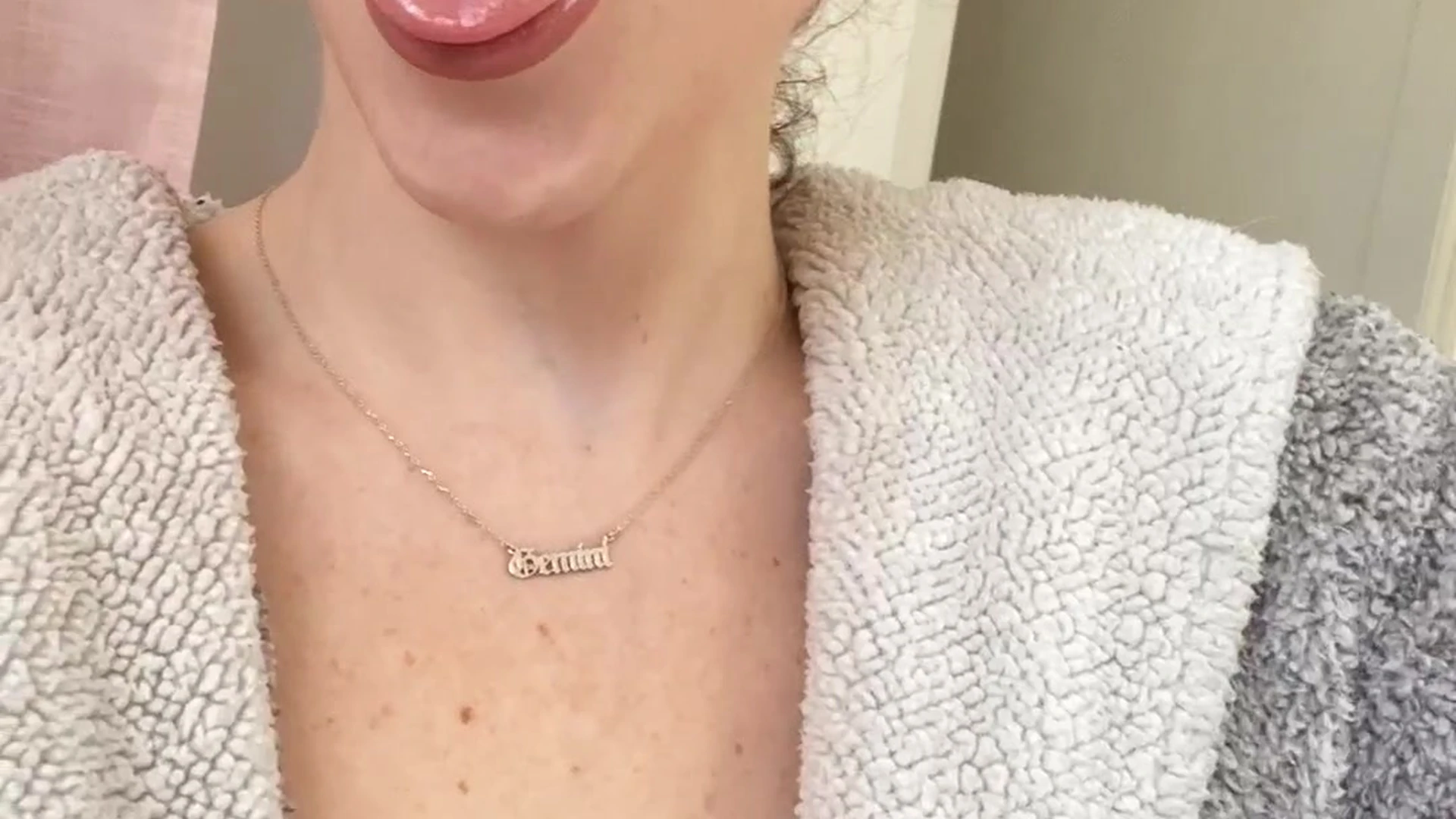 whore slutty Mama Fiona leaks pic