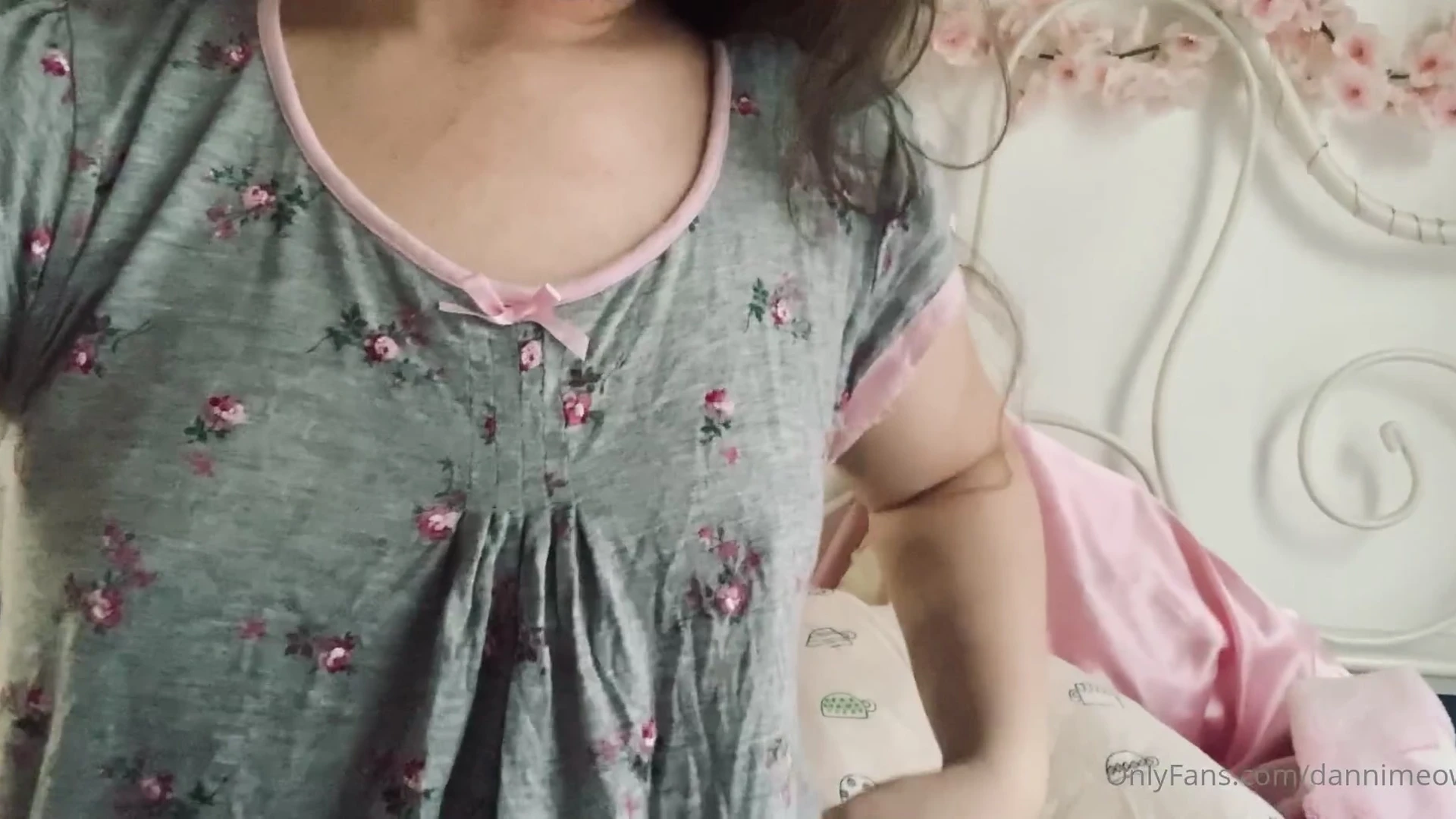 small ass Danni Meow of FullVID