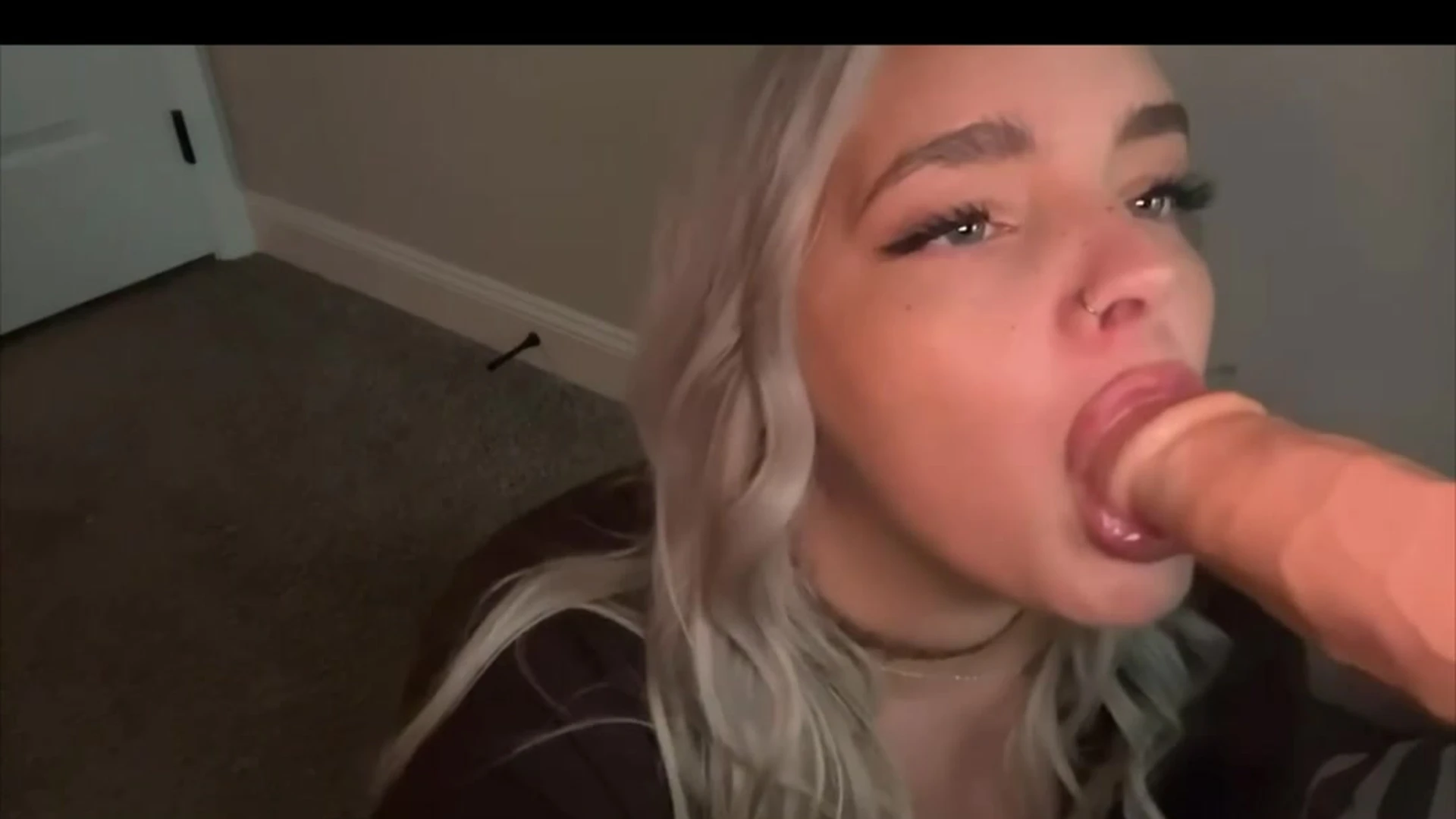 buxom Whiptrax of full clip leak