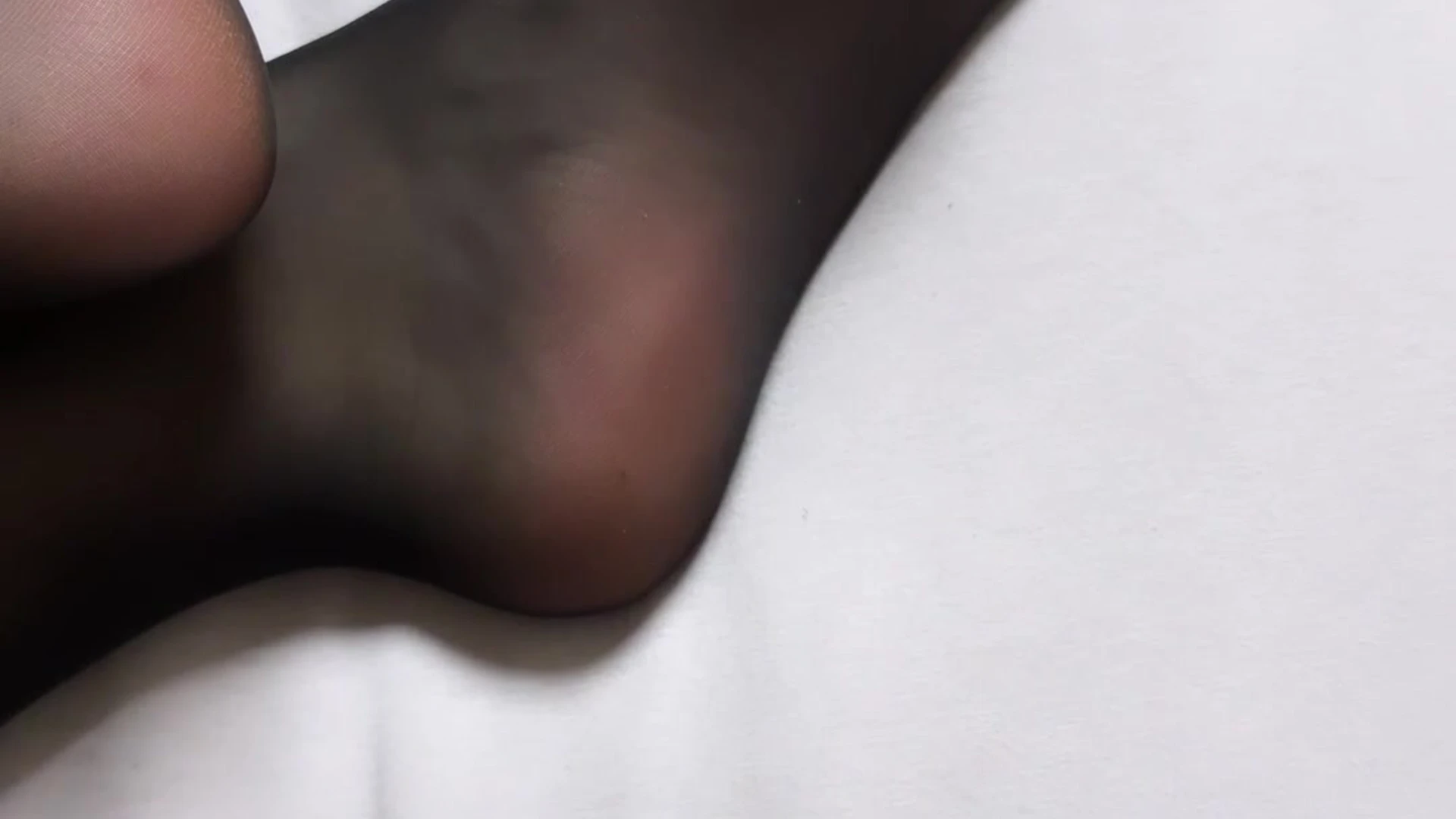 thick Anne Wünsche camgirl