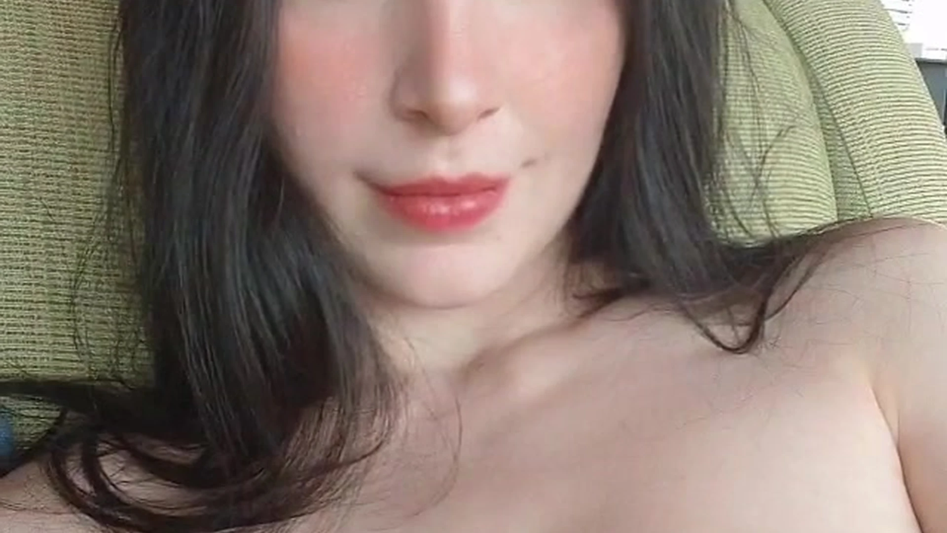 caucasian aella girl nude tits