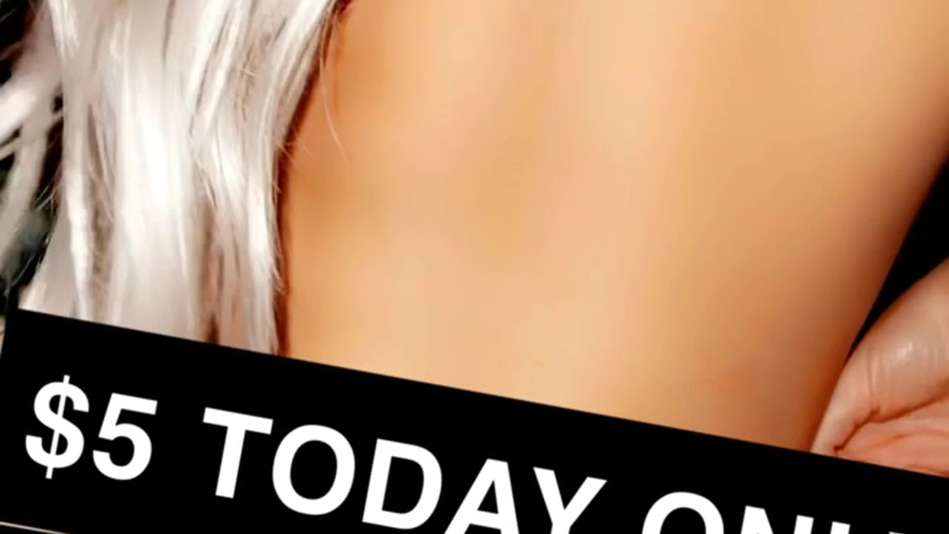 Self-assured buxom Laci Kay Somers boobs