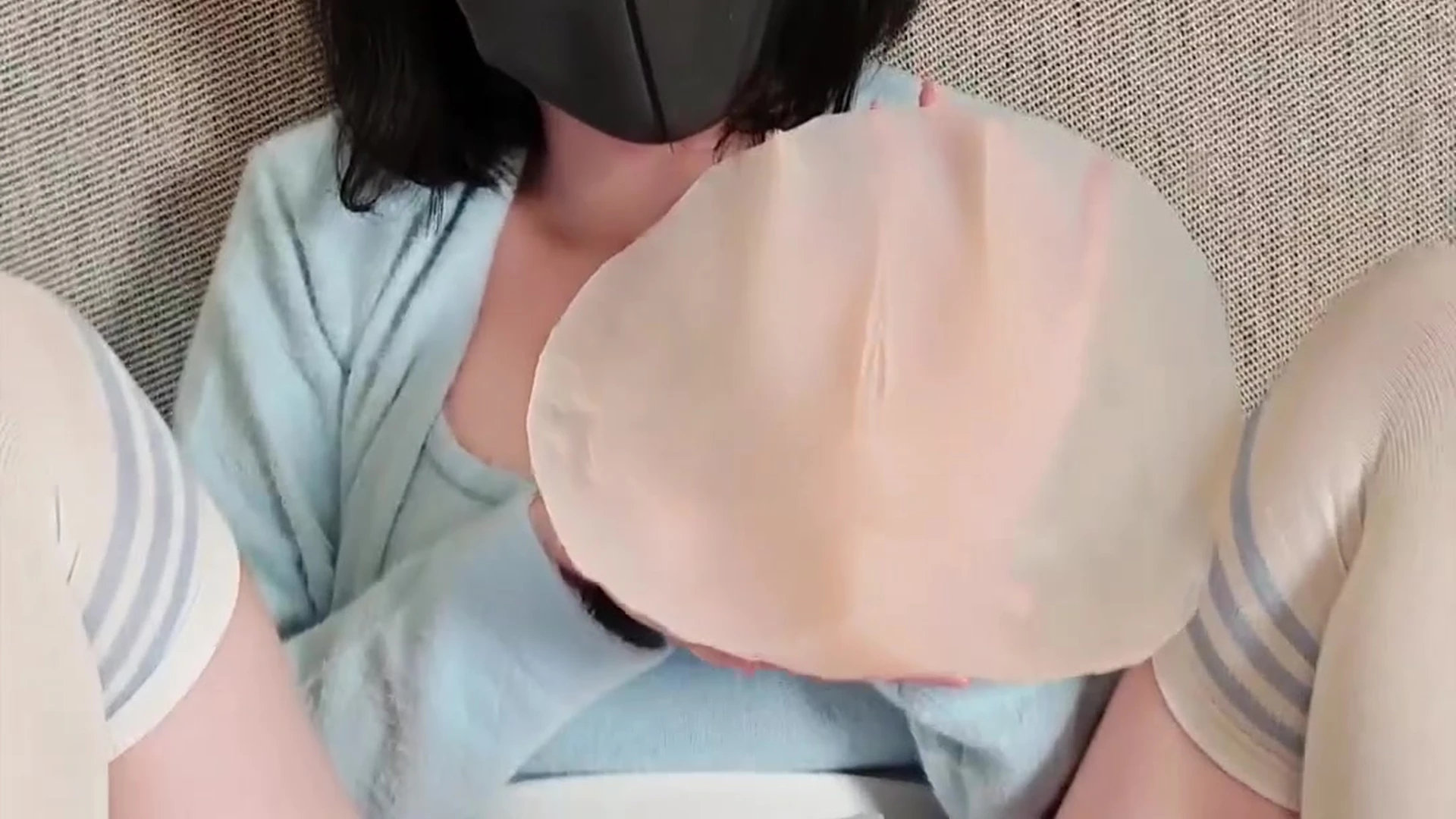 petite Anaimiya dildo