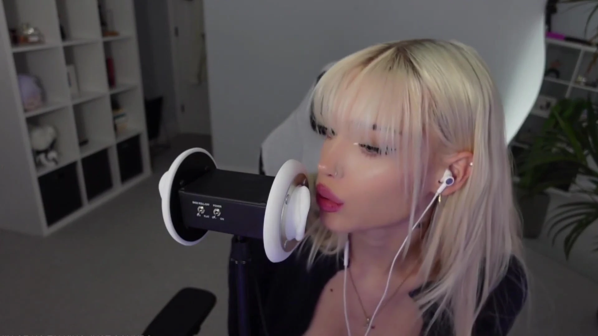 Sensational whore ari baby nude ass