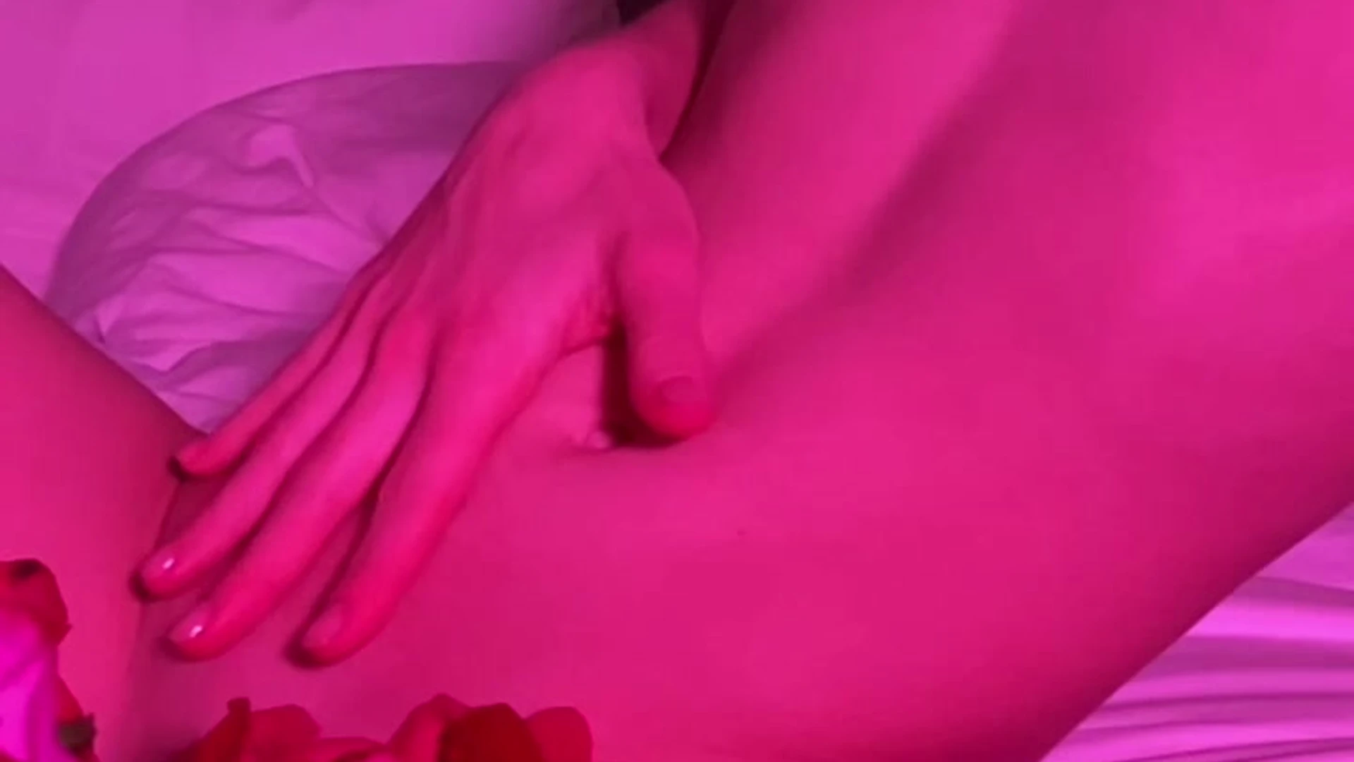 slut AliceOnCam Fansly leaked