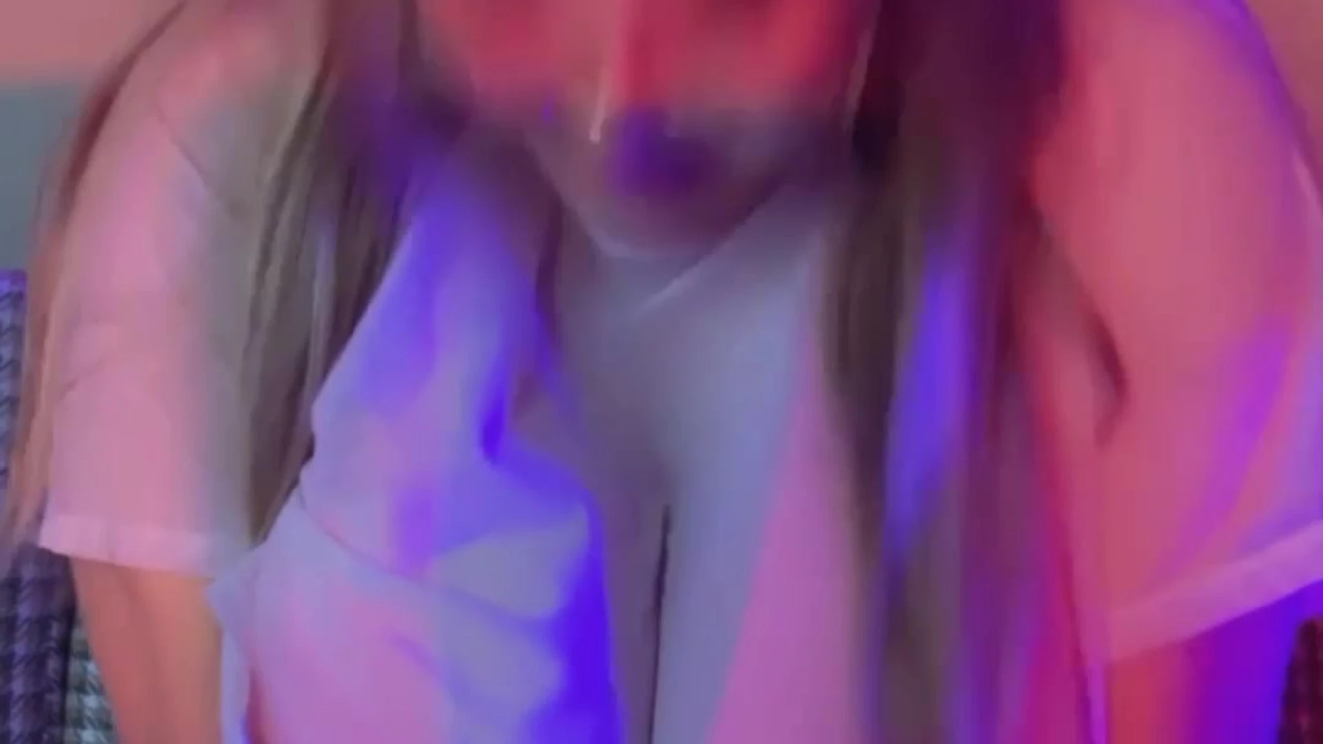 caucasian Cheryl Blossom clips