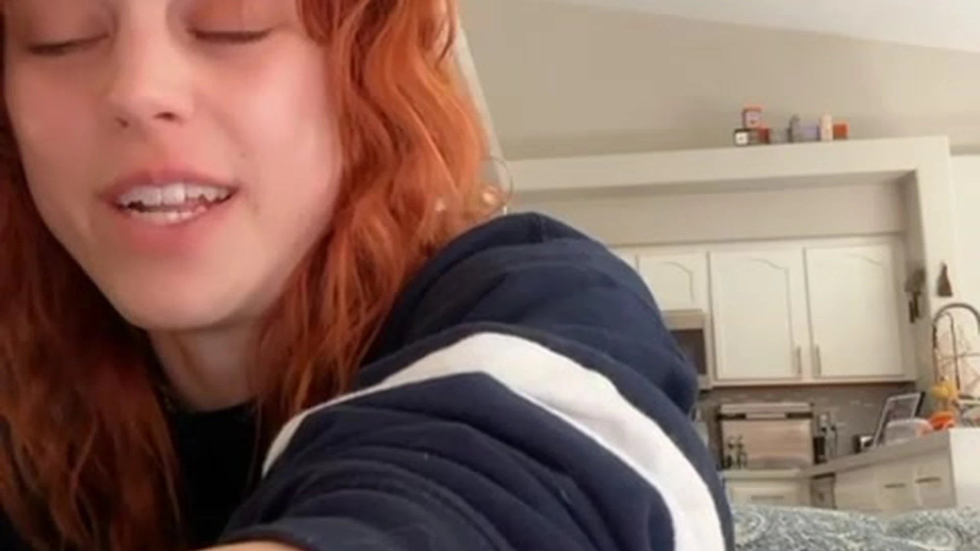 Exposed Babe slim Molly Stewart onlyfans videos Vid