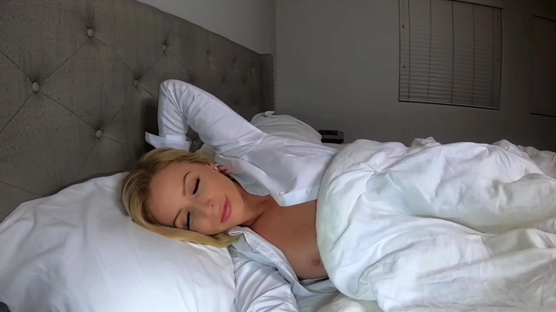 Epic Authentic big boobs Danielle Renae nude pic