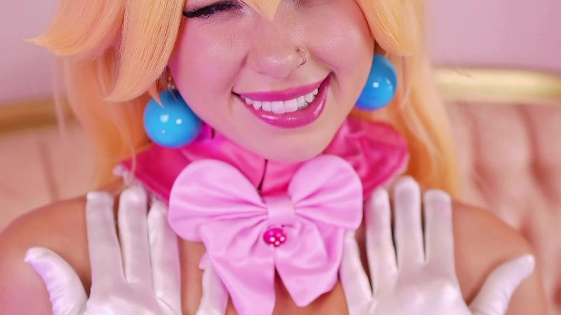 Considerate small boobs Dessyyc tits pic