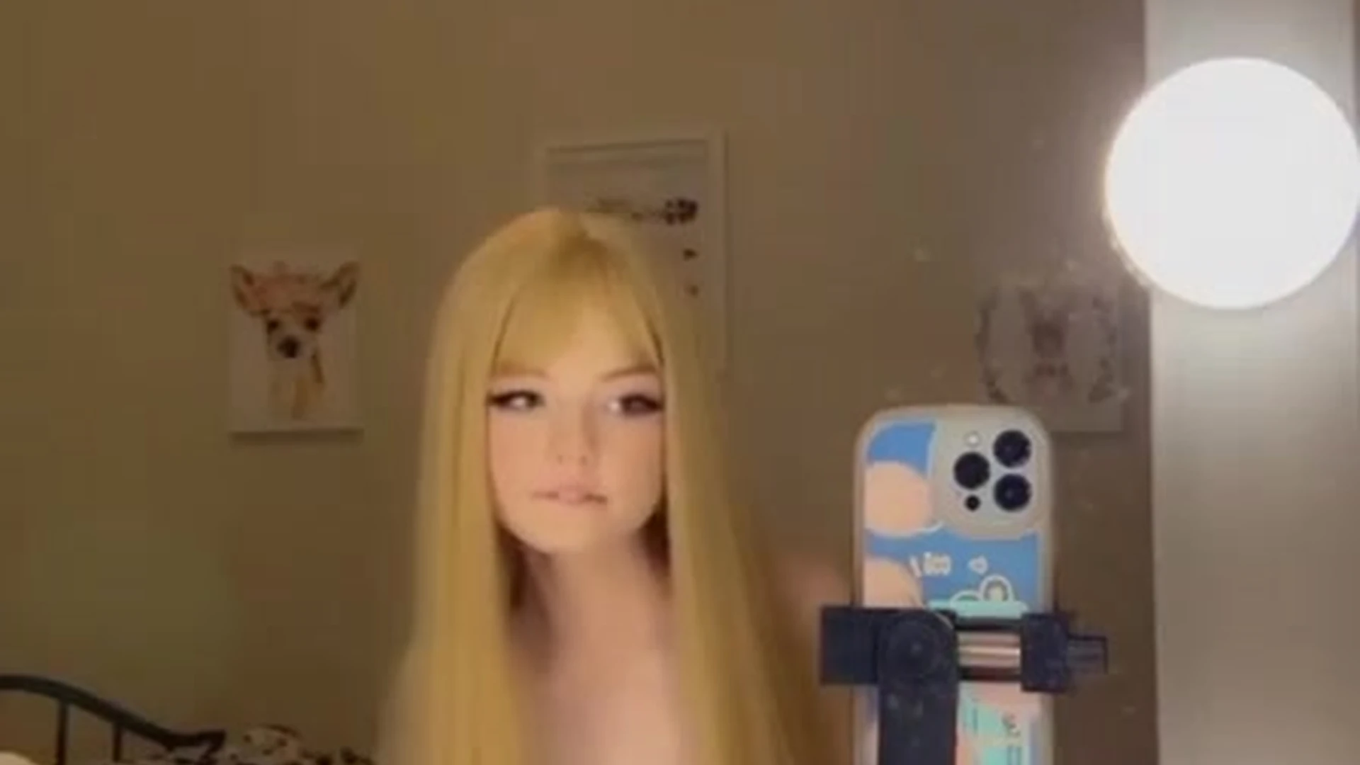sexy petite Strawbeariemilkk leaks Exposed