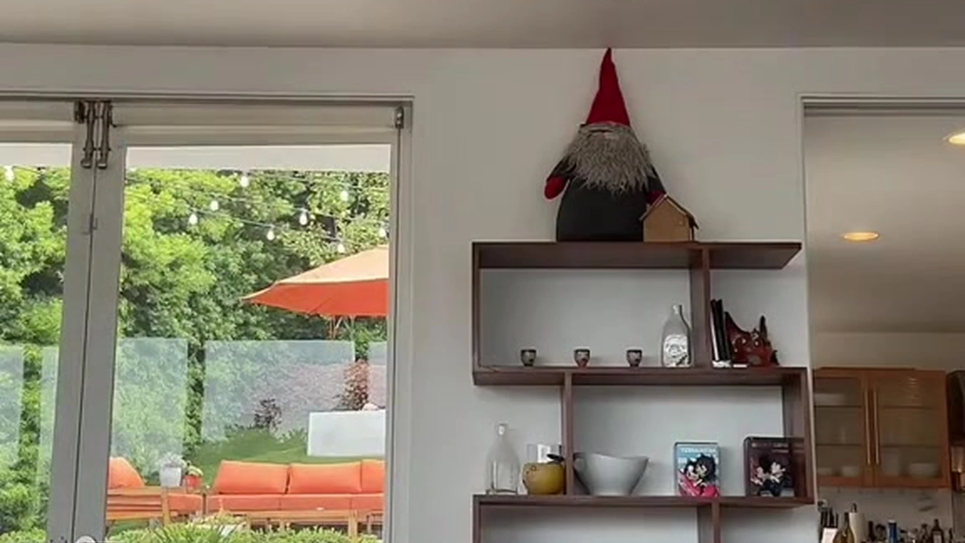 Cam girl AliceOnCam nude tits Sensational