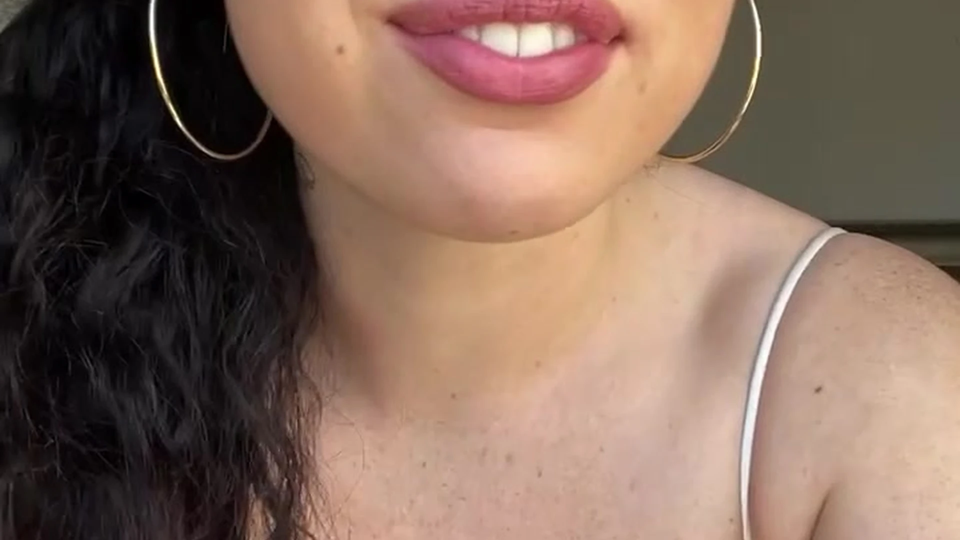 hotie Sweating buxom cristiana love l e a k e d