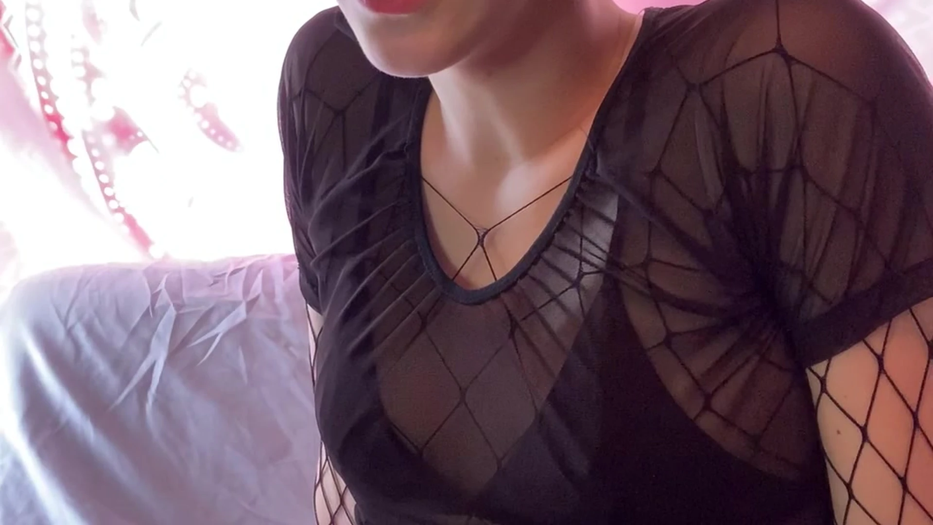 Empowered Sweating natural boobs AliceOnCam onlyfans pics