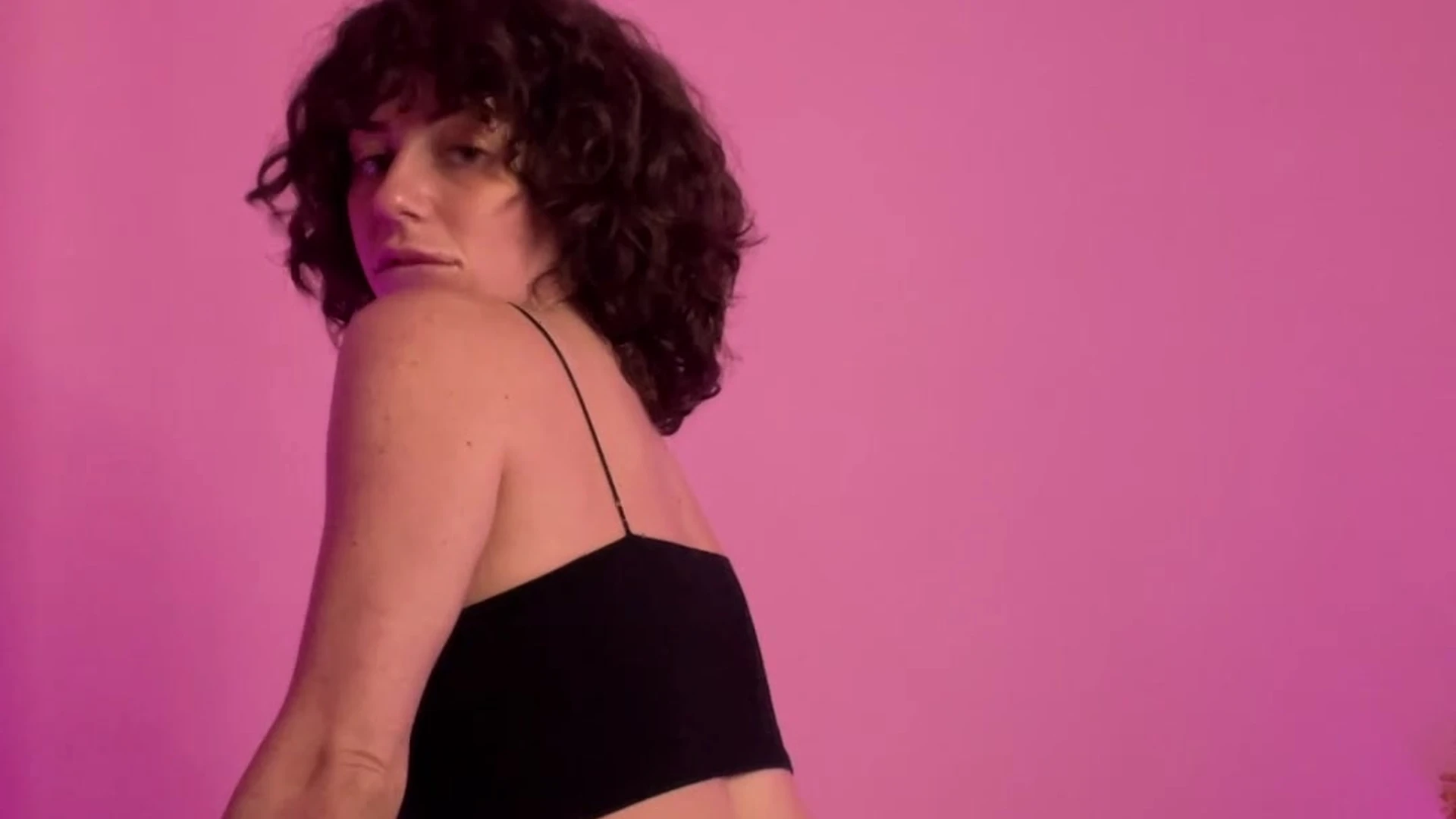 Benevolent natural boobs Mama Fiona nude leaks