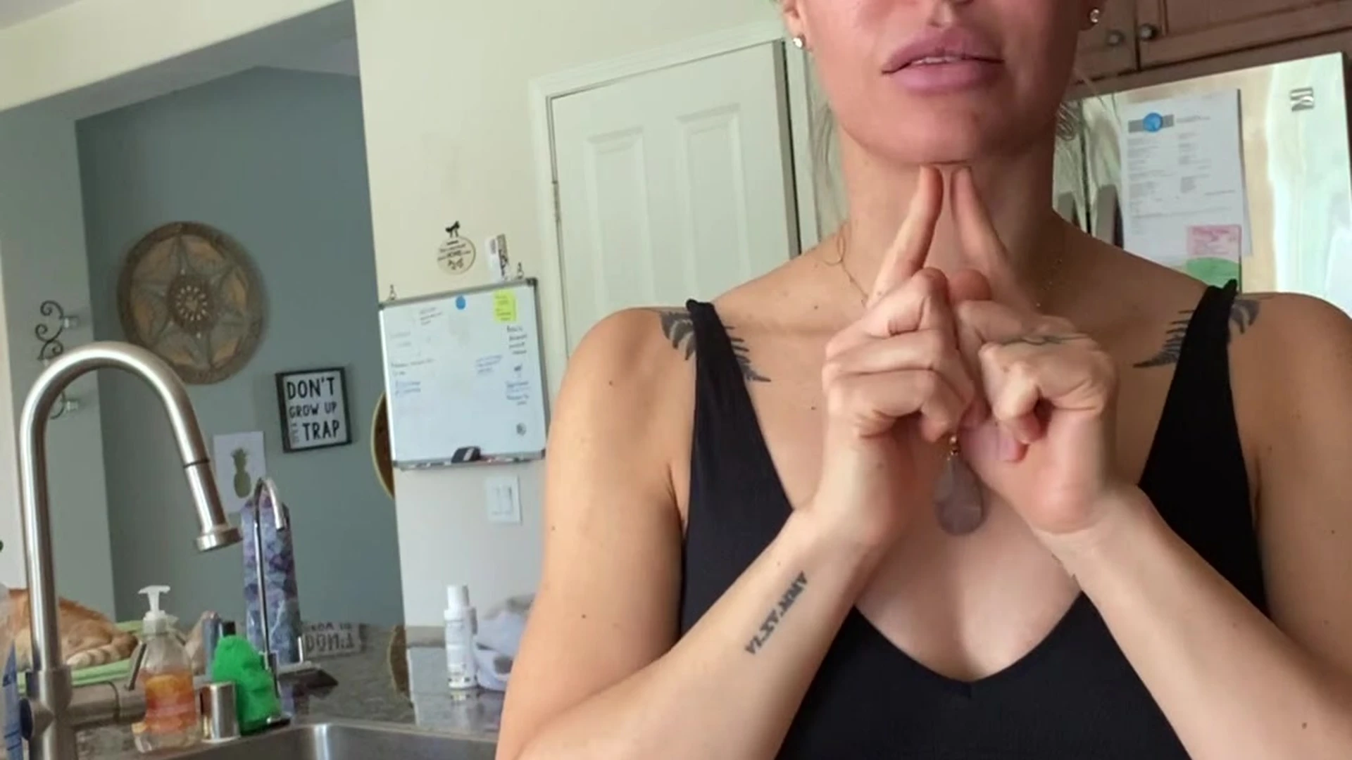 small boobs Nicole Aniston nude porn leak