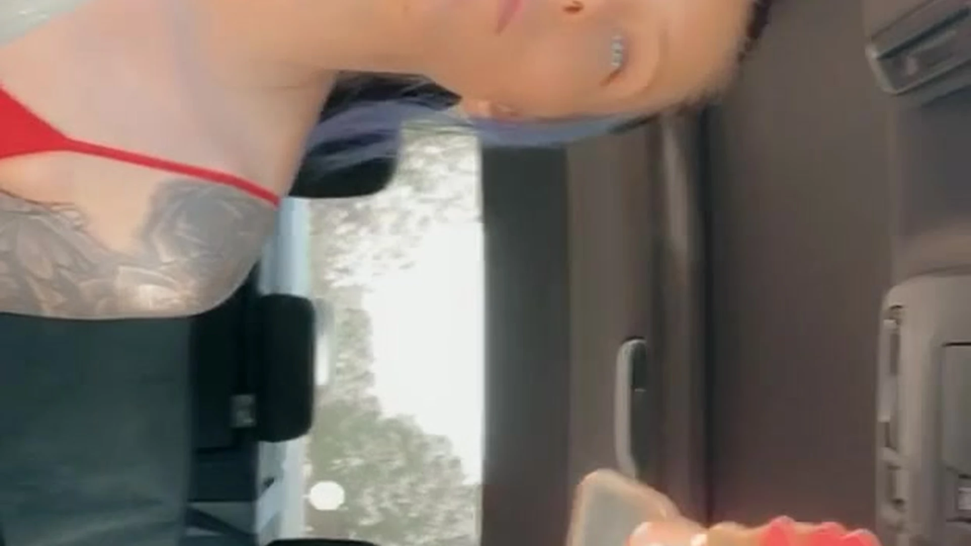 wonderful medium sized tits Strawberrysquirtcake naked pics Exclusive vid full