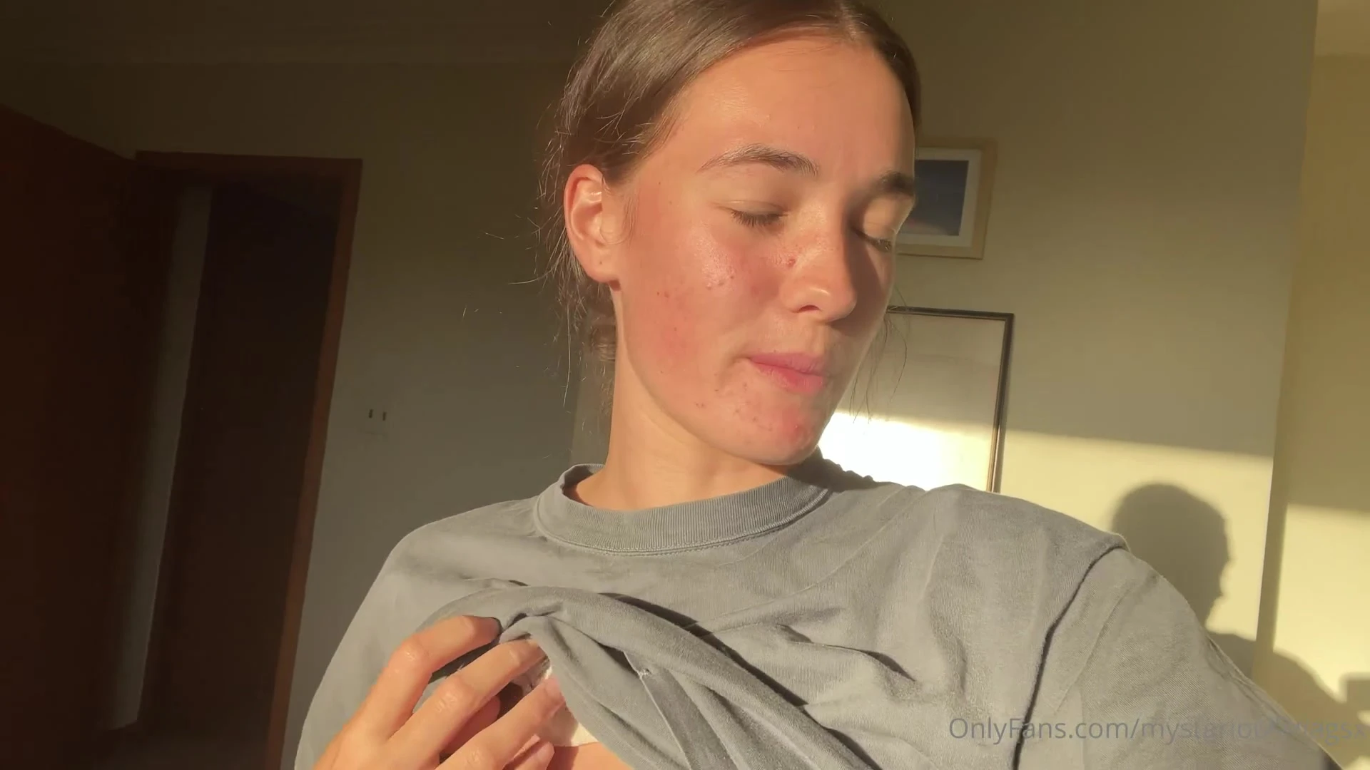 livestreamer Cheekymz nude boobs Sensational