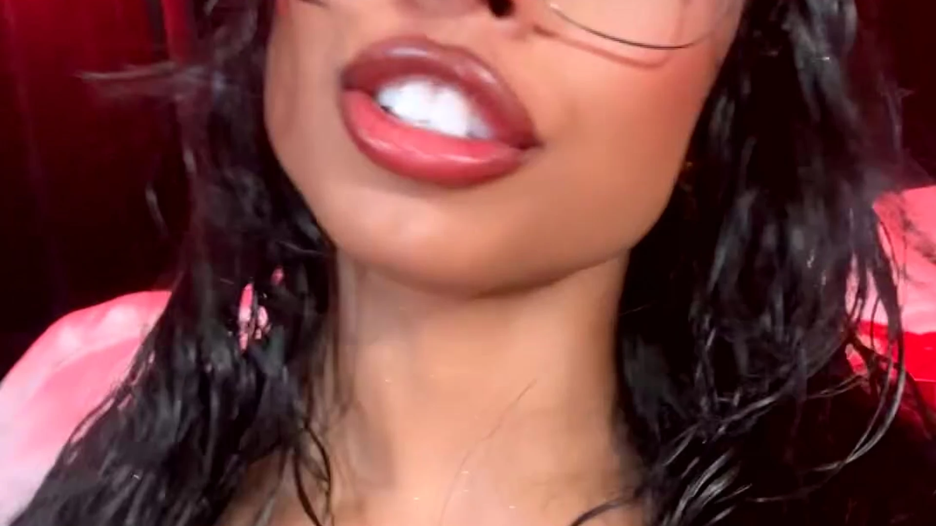 Qimmah Russo clips Exposed