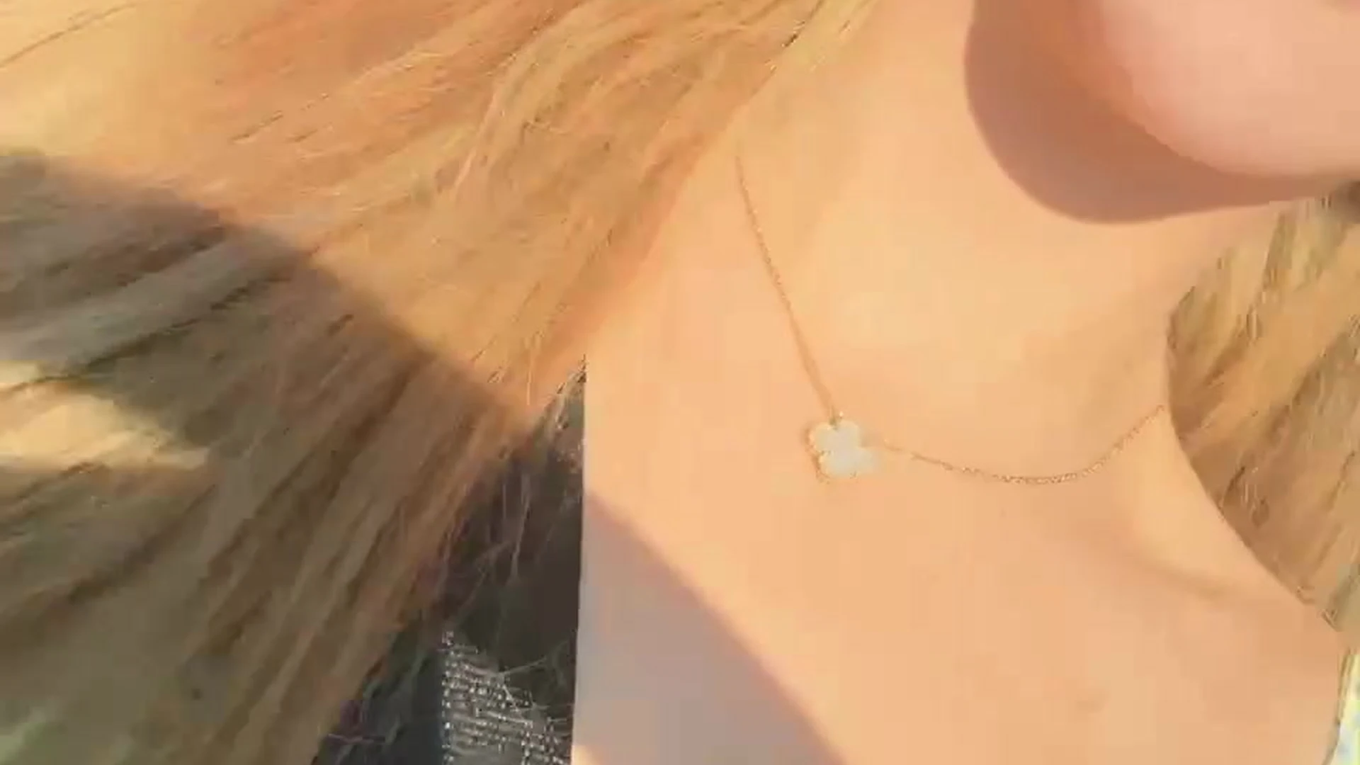 impressive sucking asian Kittylixo sextape