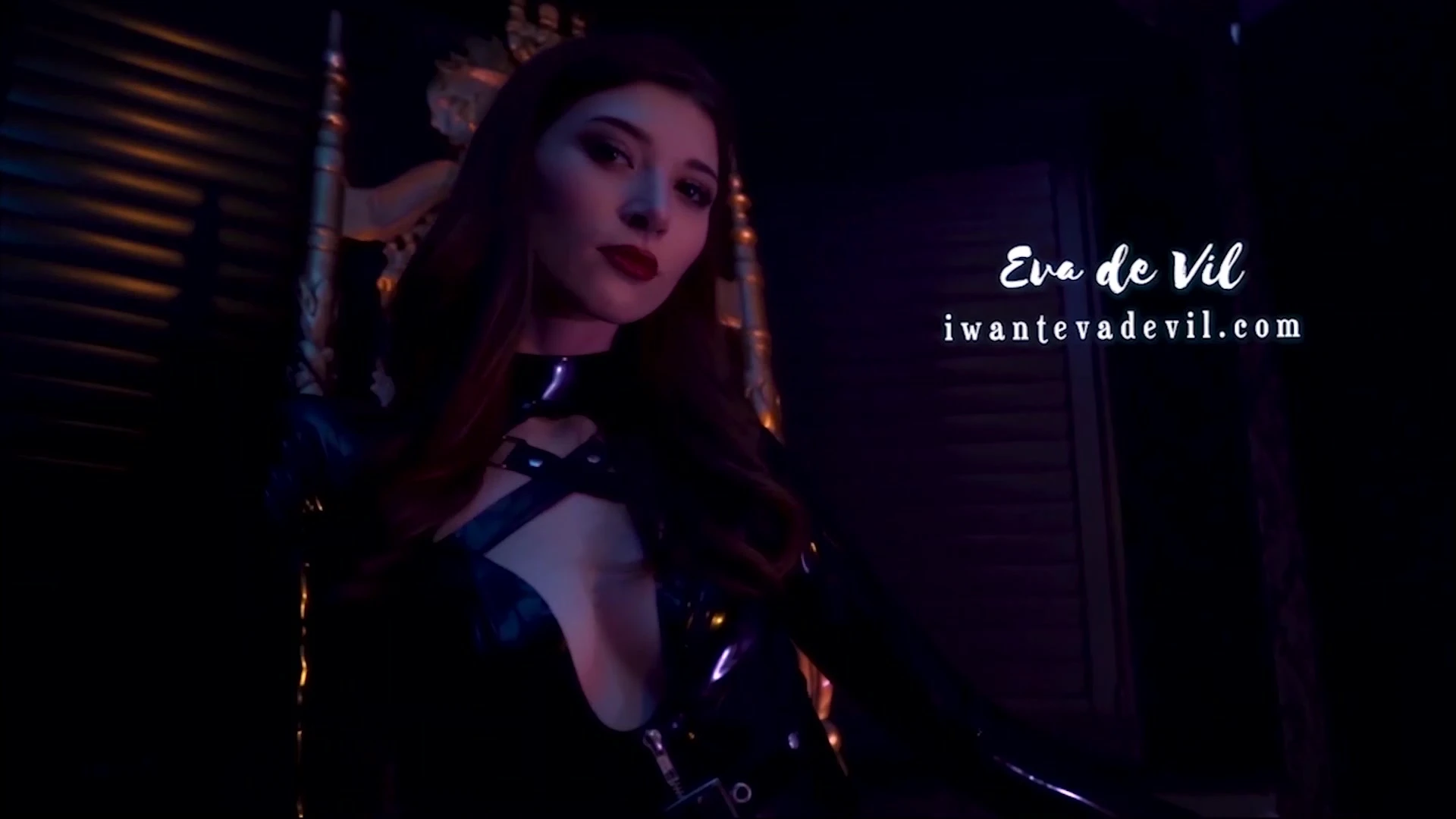 Epic babe Eva de Vil leaked