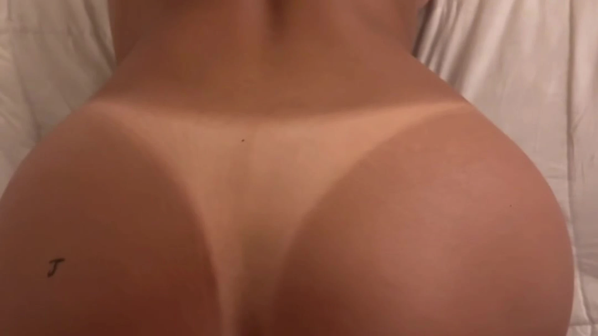 hot girl Sweating big fake tits madiiitay dildo