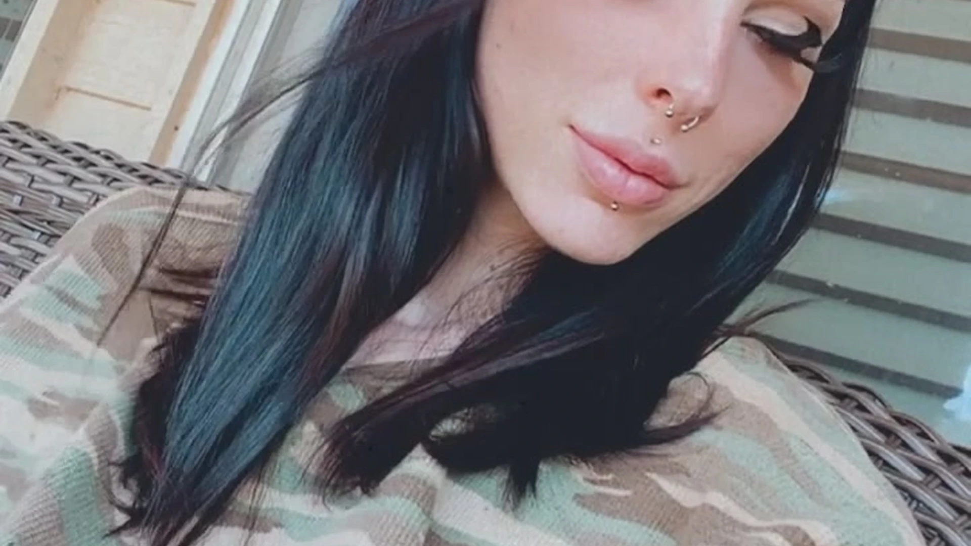 Epic hottie tattoed Strawberrysquirtcake Fansly leak