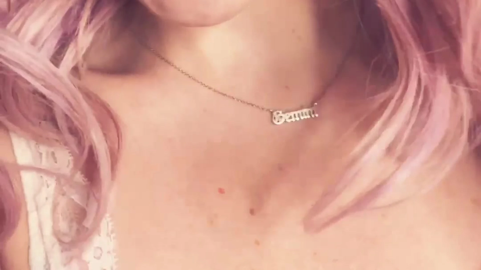 Sensational hoe Mama Fiona leaked tits pic