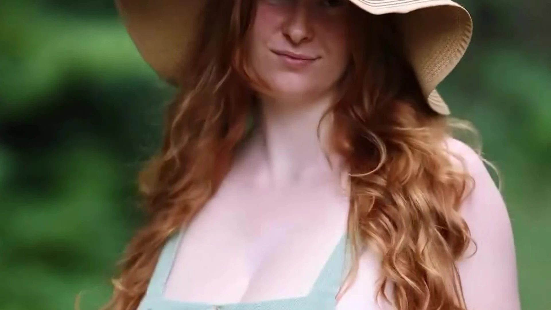 OF GIRL brunette Imogen Lucie nudes free