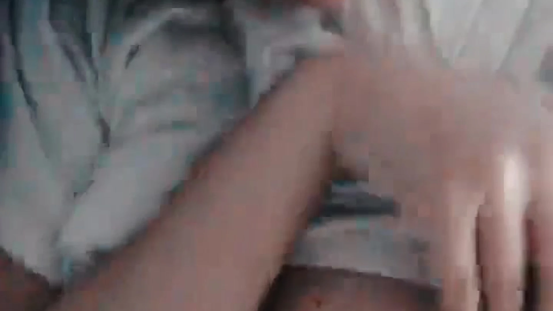 Epic pretty silicone tits Lauren Phillips Onlyfans nude