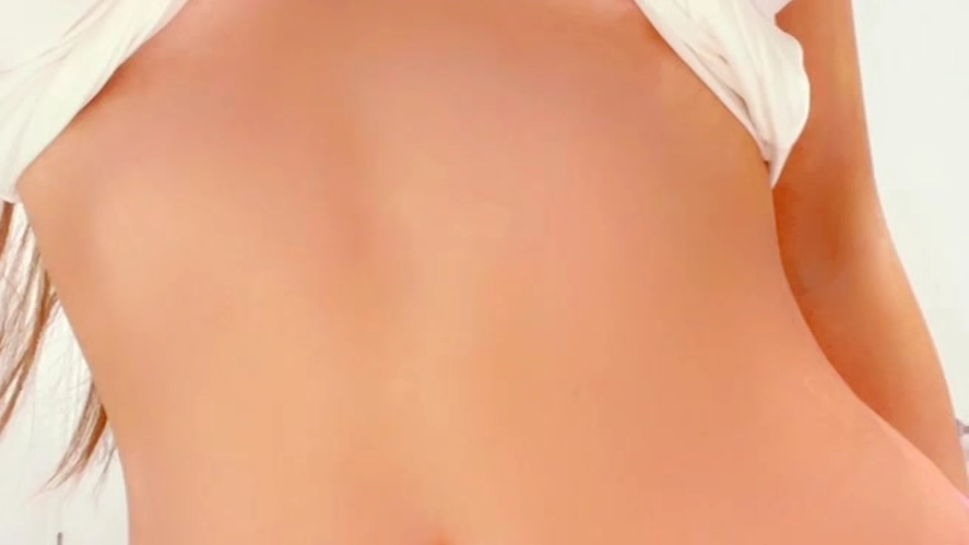 big fake boobs Molly Eskam Fansly leak Sensational