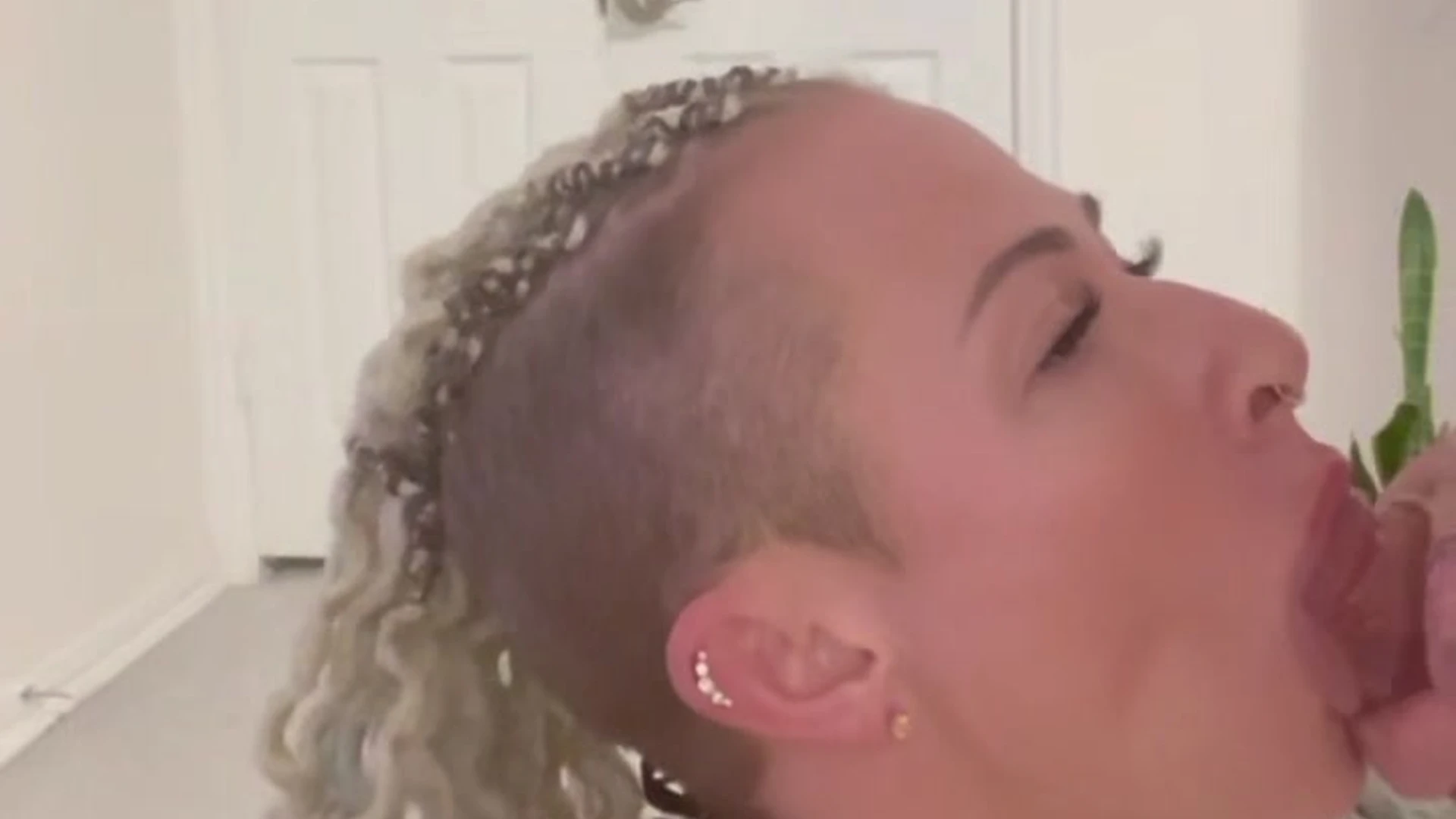 Empowered sucking slut Christie Brimberry nude videos