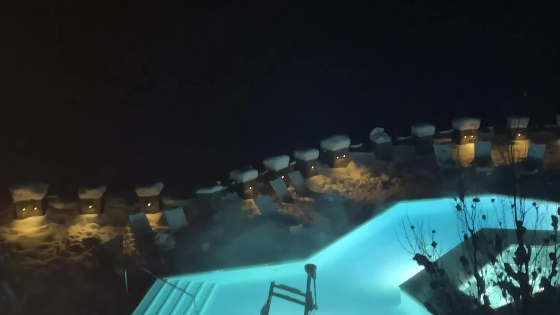 Exposed caucasian that1iggirl bg