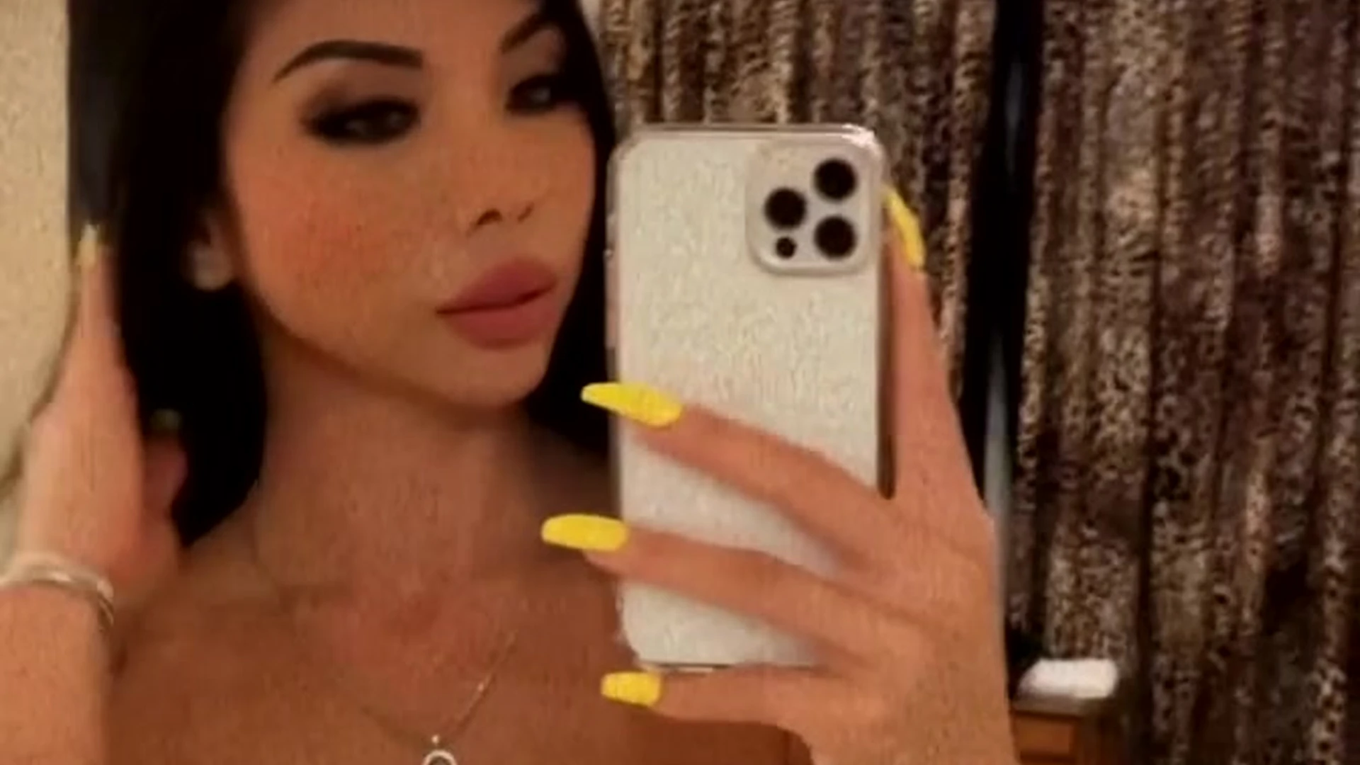 Exposed sexy asian LexiVixi leaked onlyfans pic