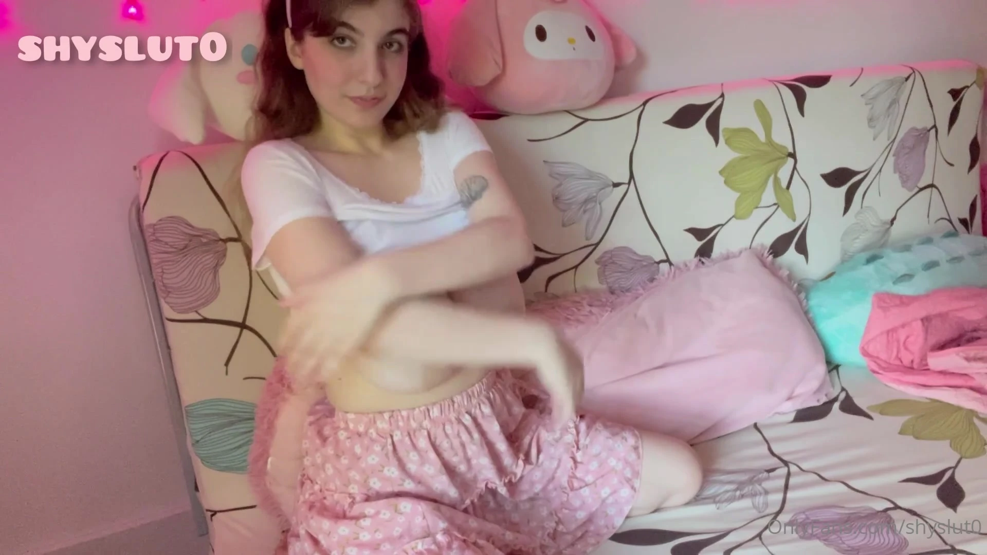 curvy ShySlut0 nude Epic