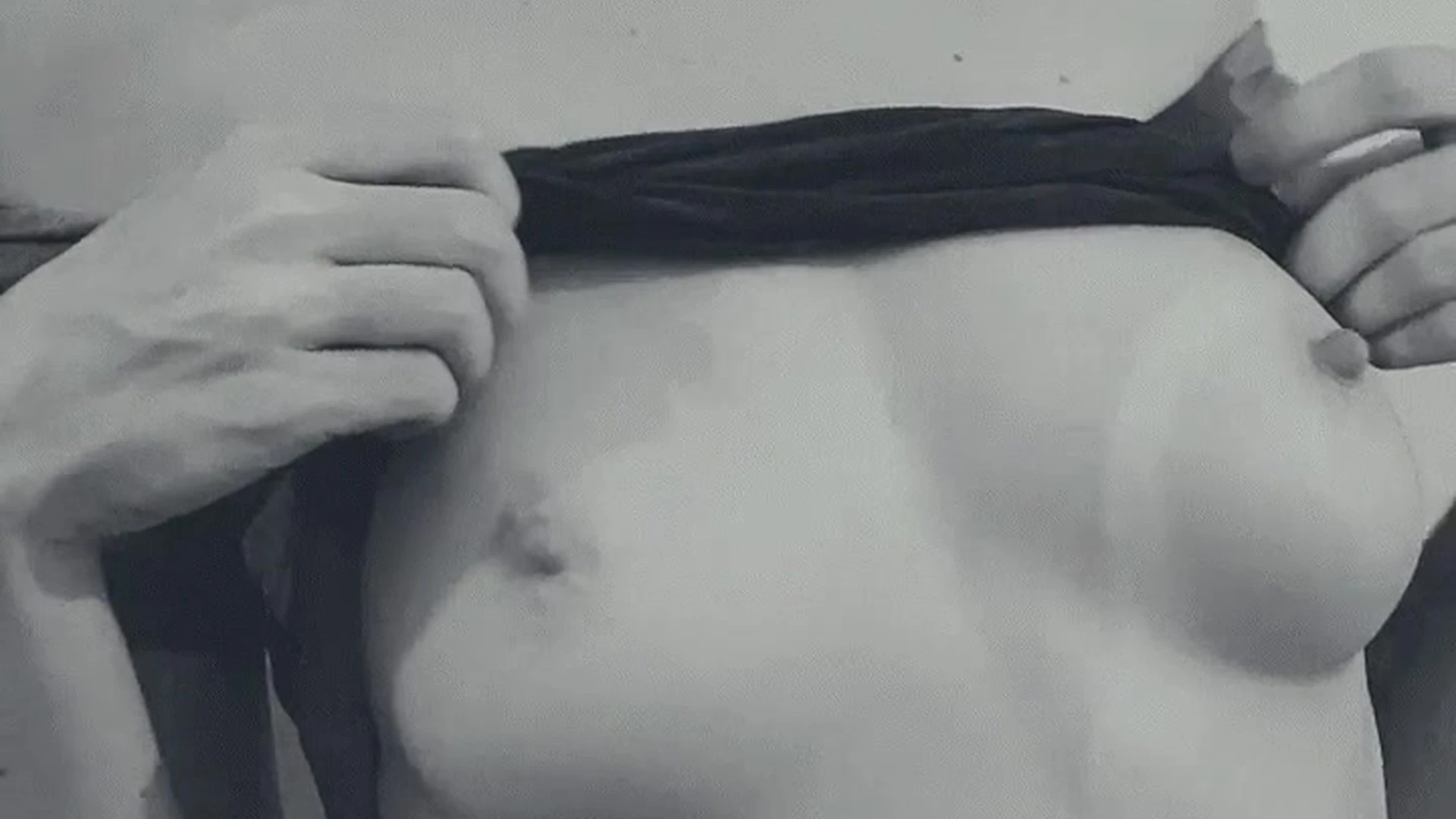 small boobies Ashe Maree pic leak Exposed