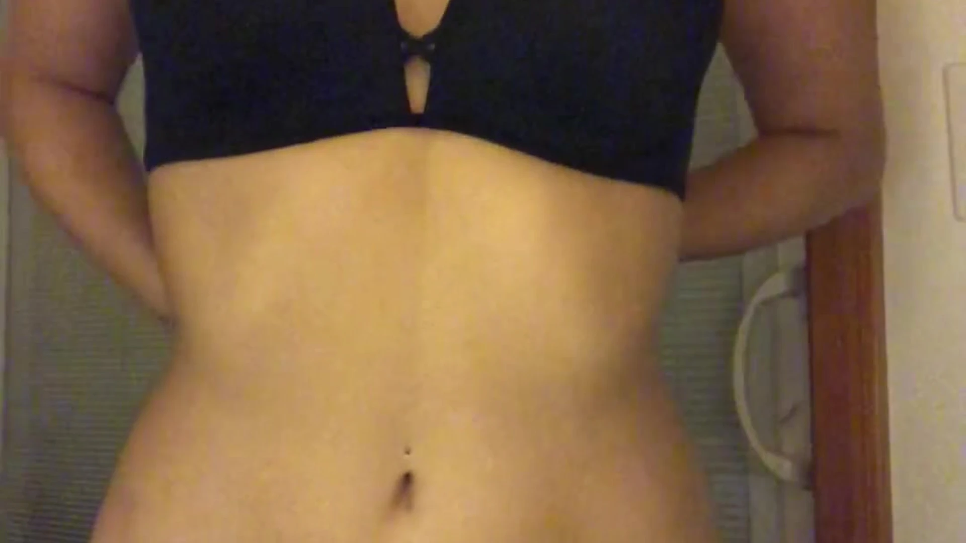 slut that1iggirl of Exposed