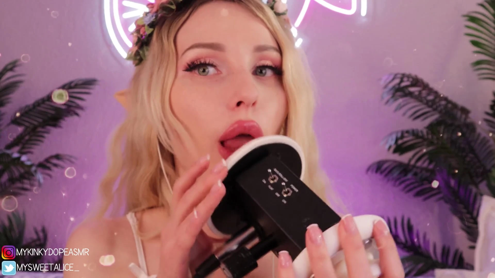 caucasian Mykinkydope leaked tits pic