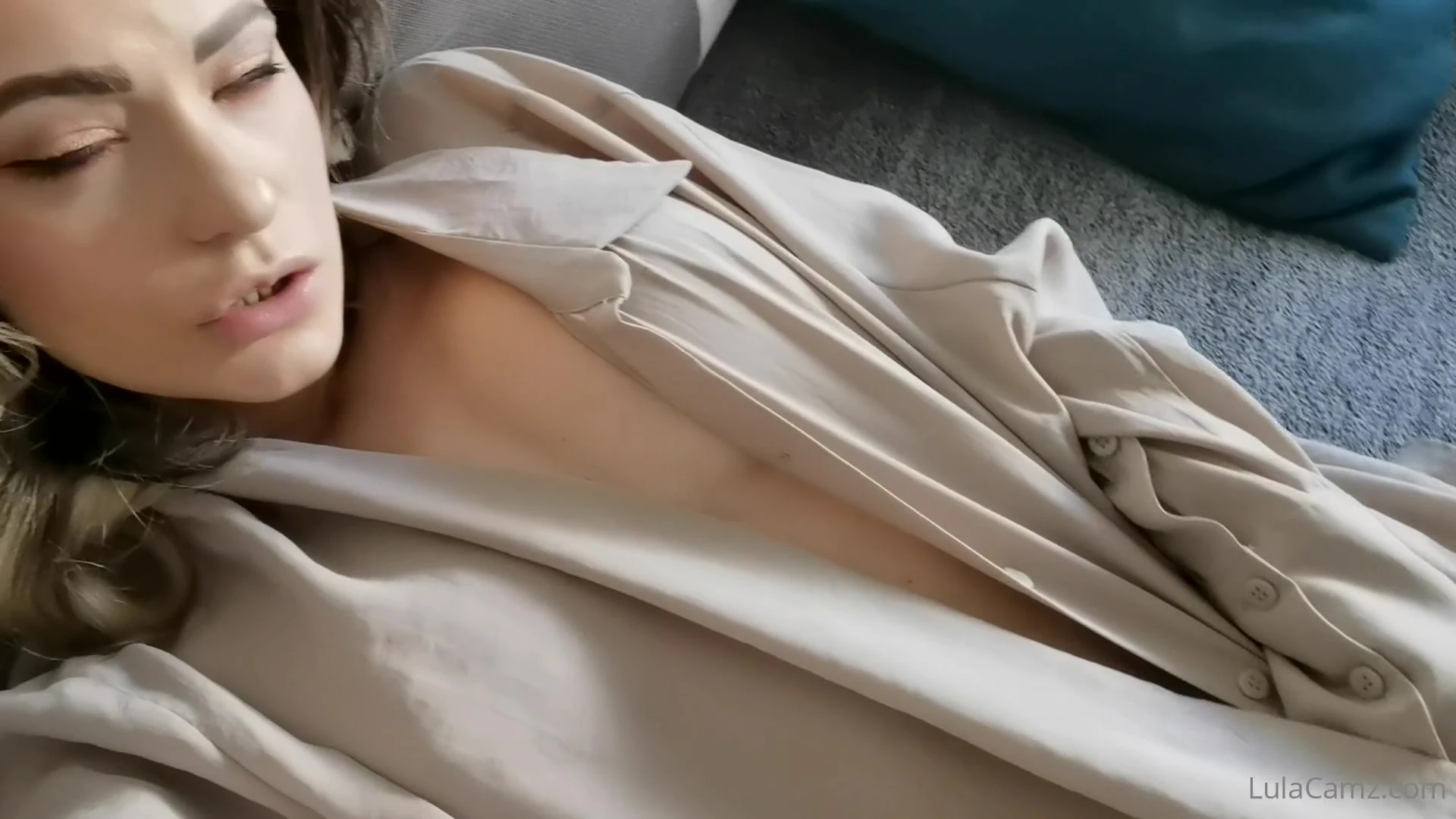 slim nextdoornurs3 tits Vid