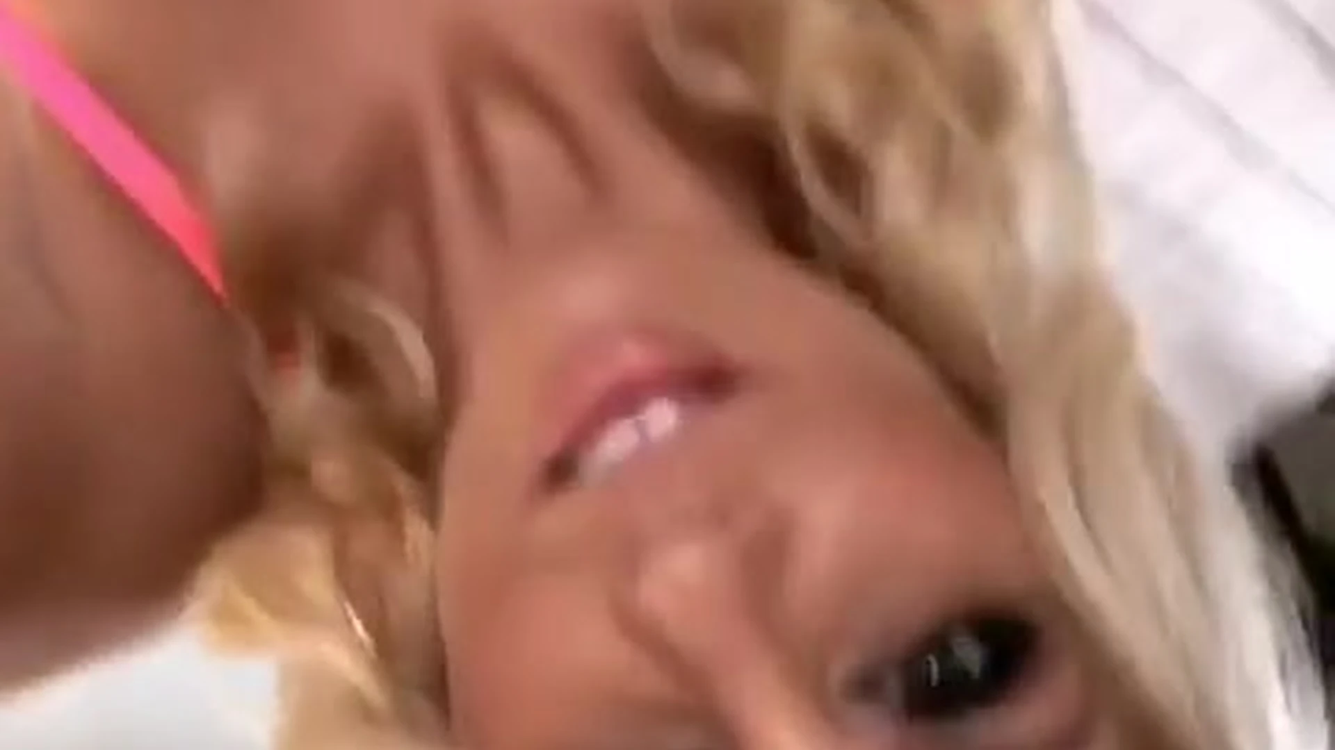 Sensational petite Kenzie Taylor nude porn leak